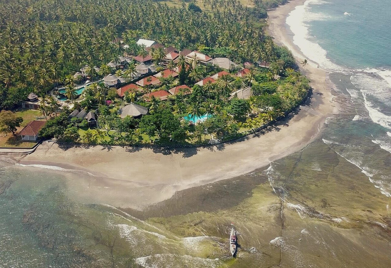 Puri Dajuma Pekutatan Bali