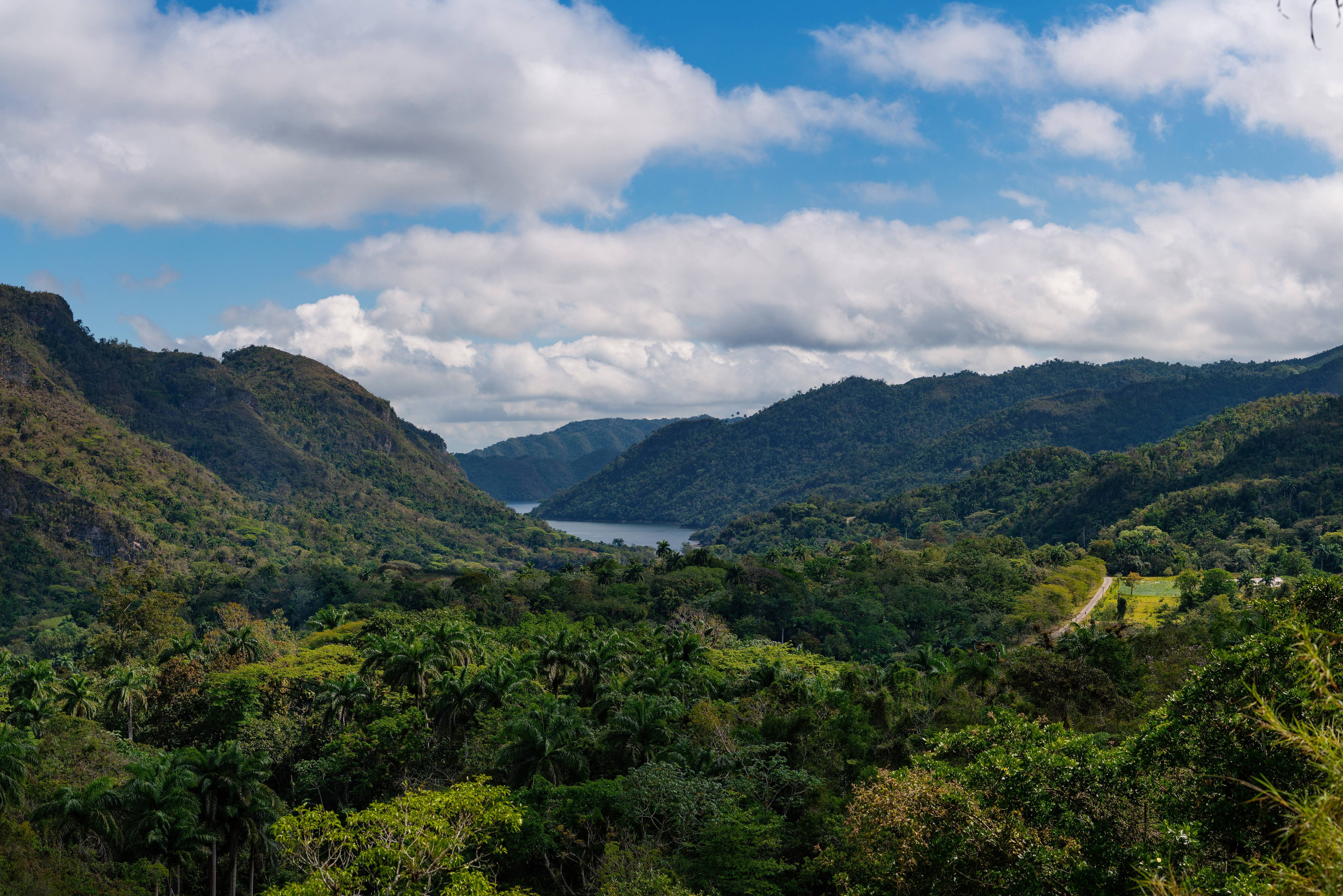 Uitzicht over Topes de Collantes in Cuba