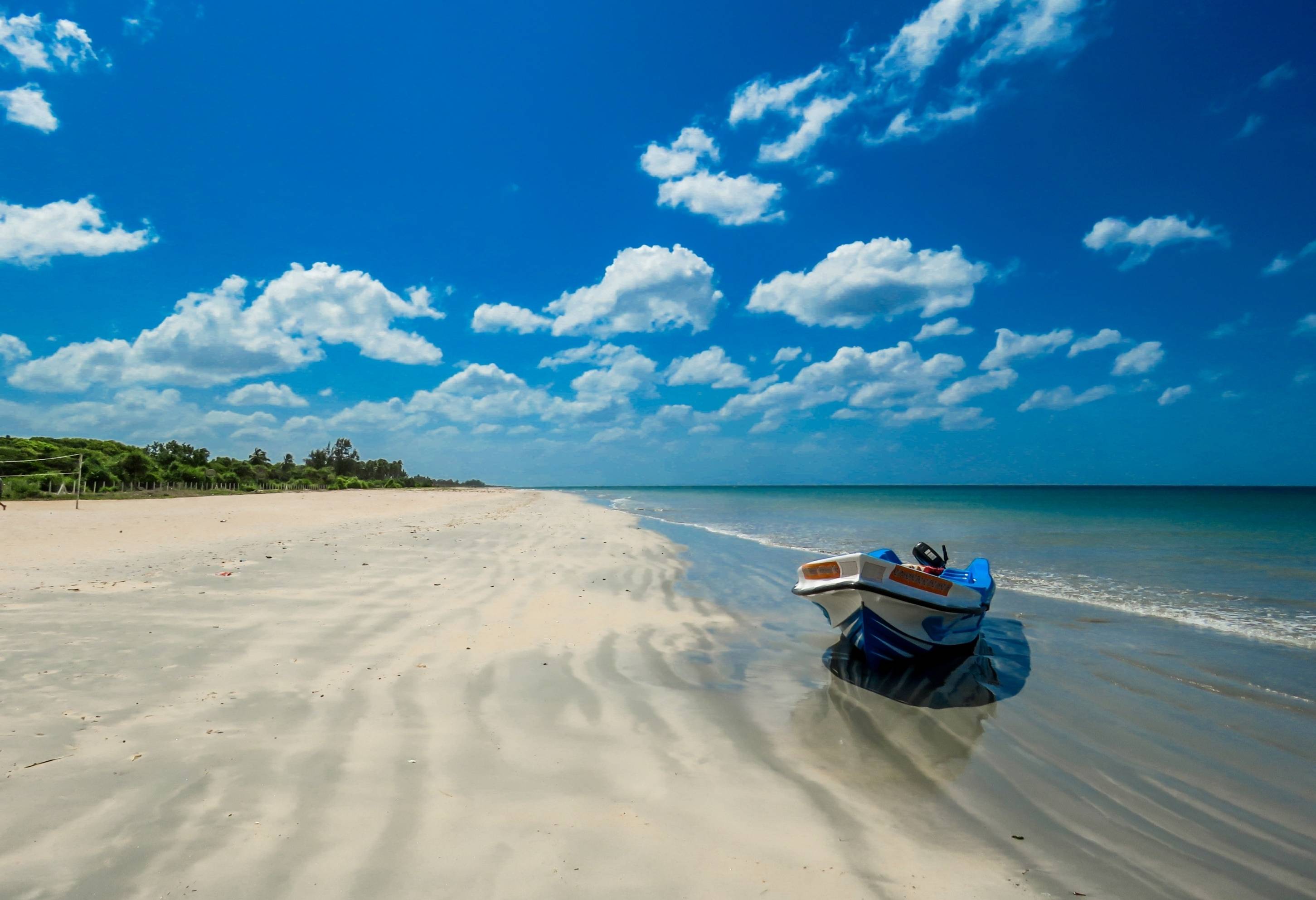De stranden bij Trincomalee in Oost-Sri Lanka