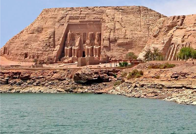 aswan-abu-simbel-tempel-vanaf-het-water