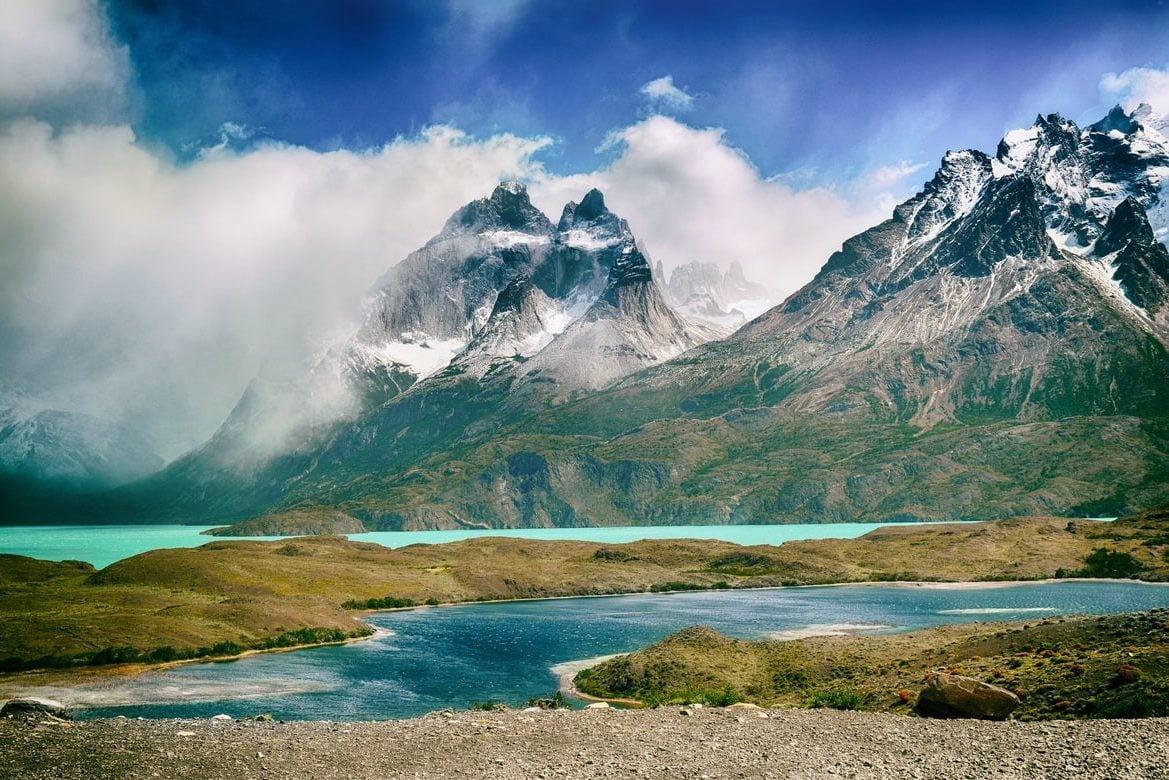 chile-torres-del-paine-glacier-lakes