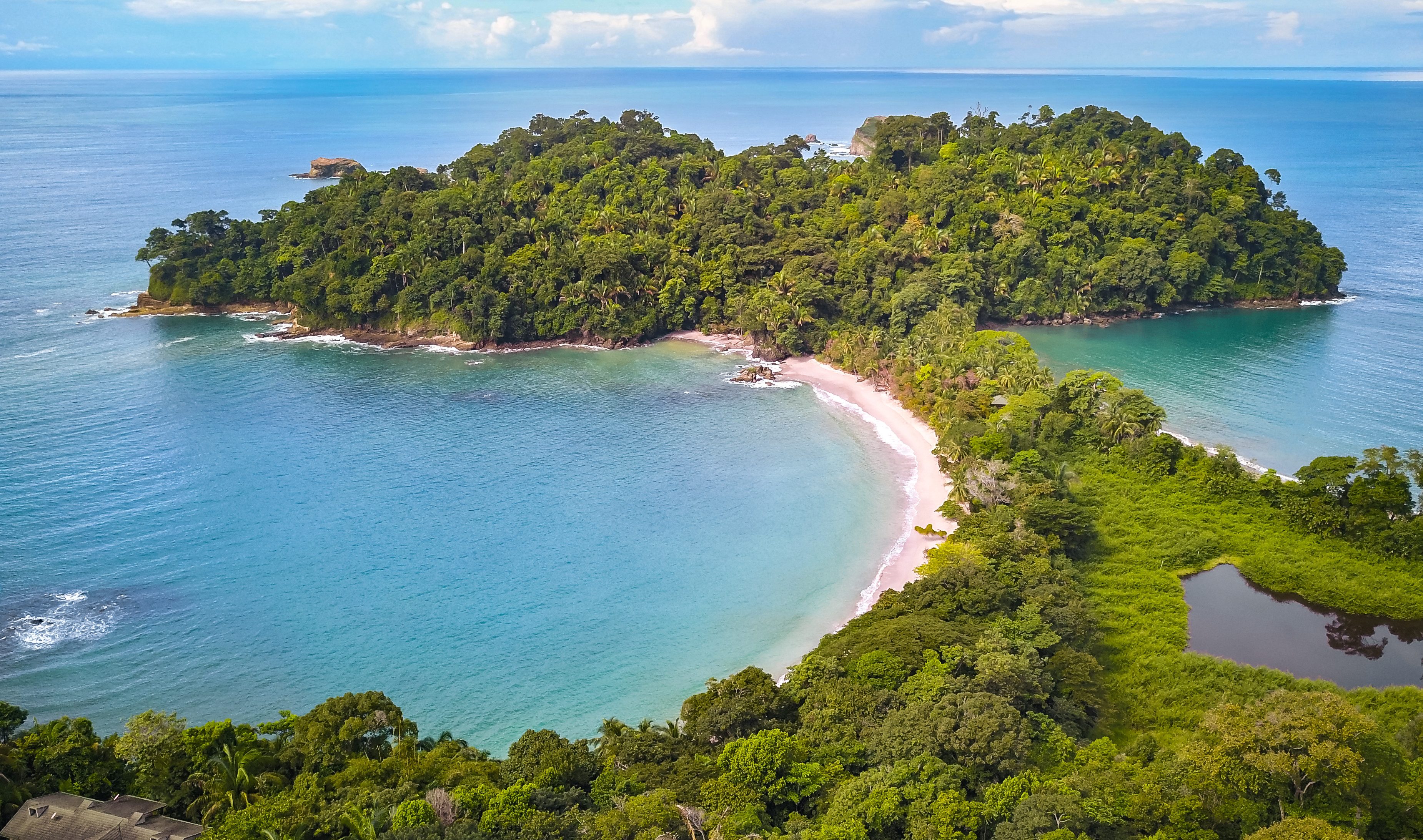 Het witte zandstrand van Manuel Antonio, Costa Rica