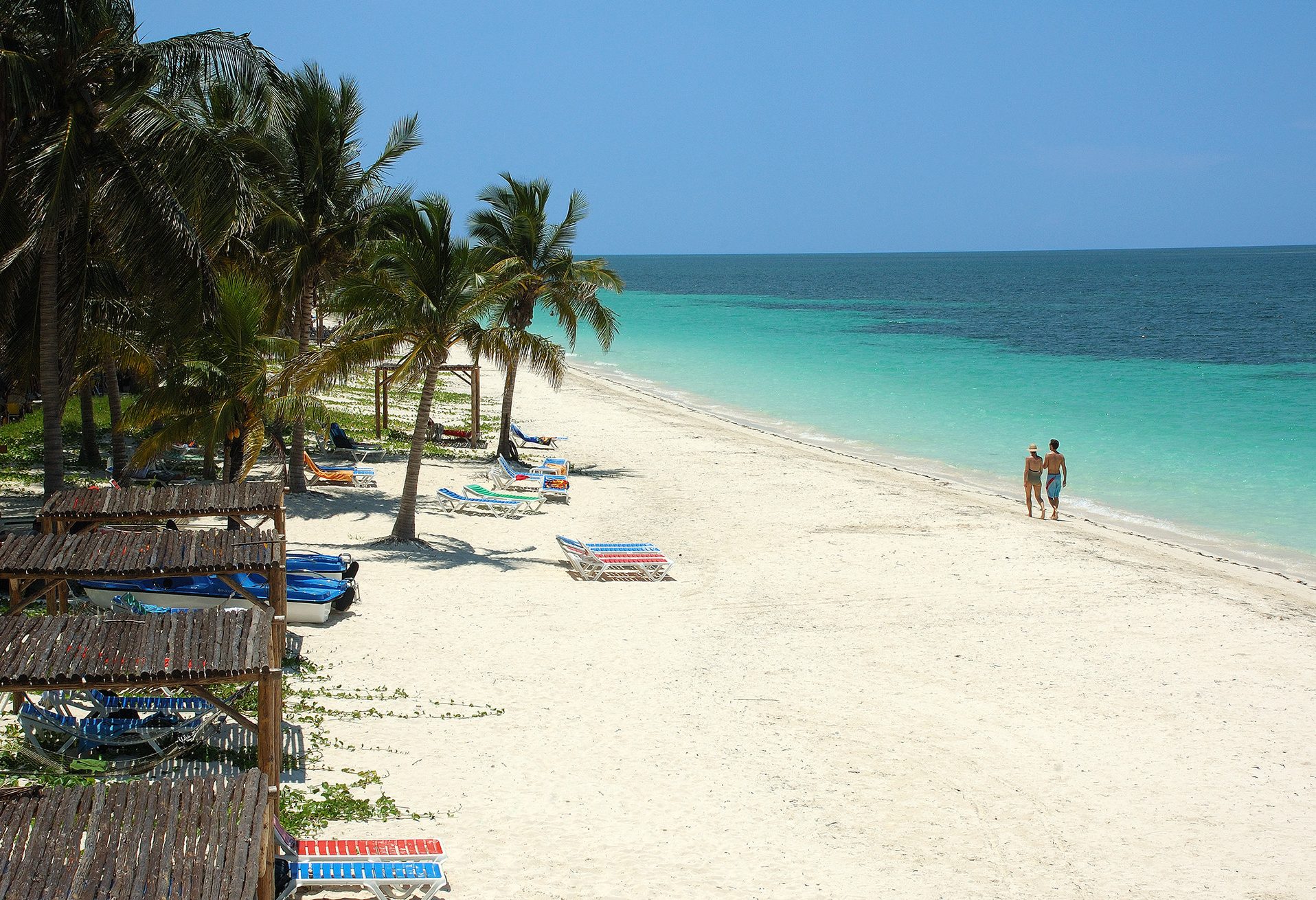 Ontspannen aan het mooie strand van Cayo Levisa in Cuba