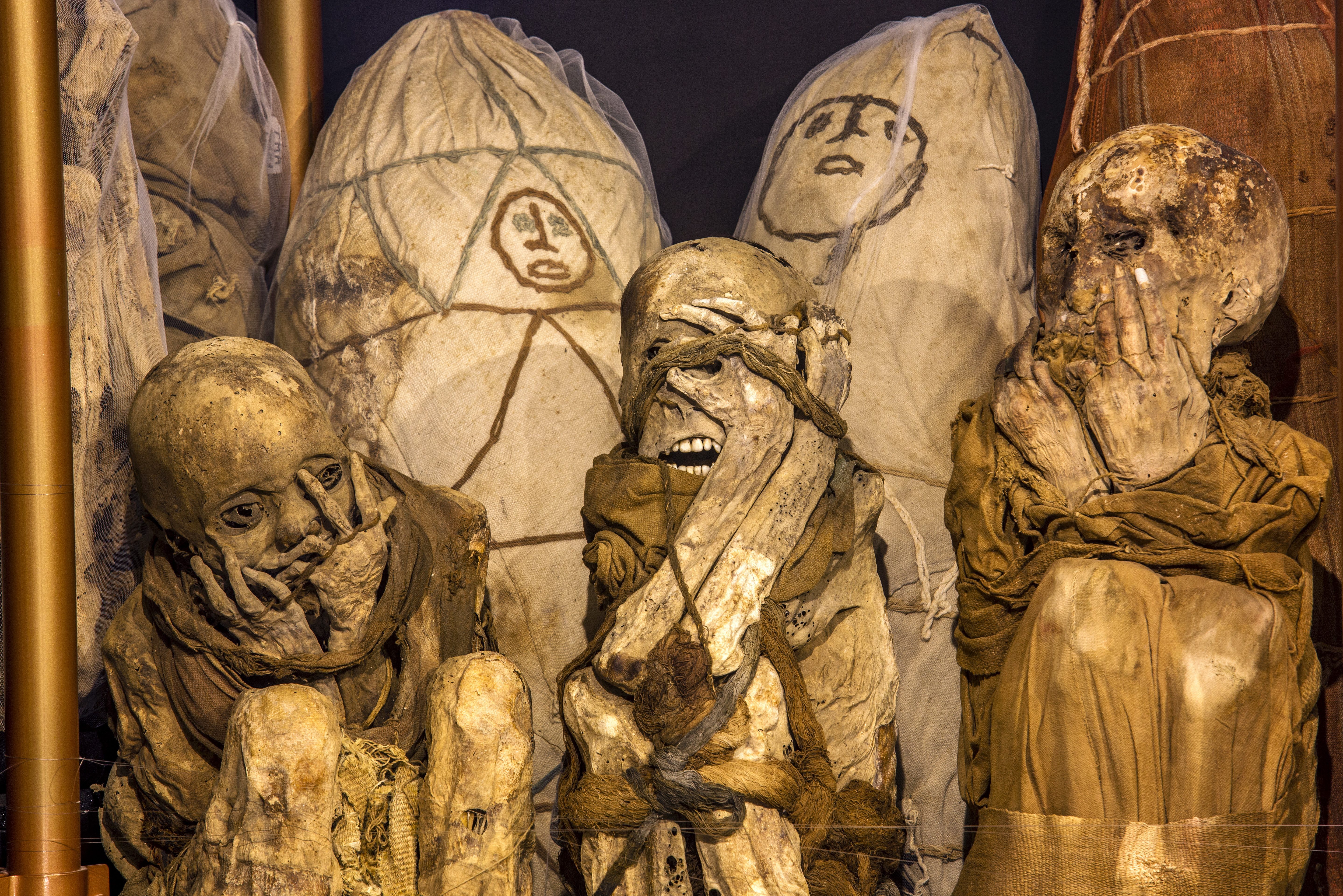 Mummies in het Leymebamba Museum in het noorden van Peru