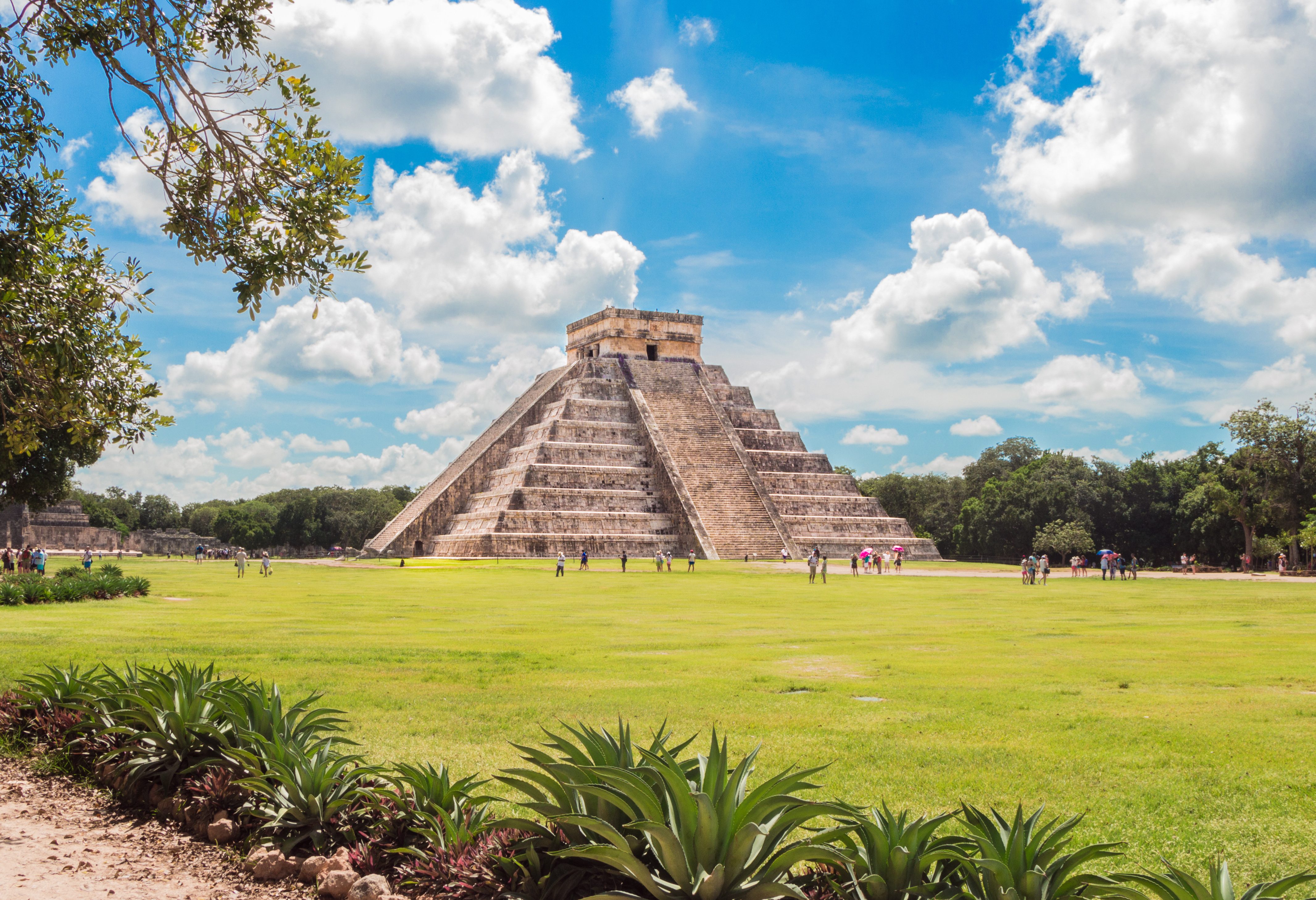 Kulkulkan piramide bij de Maya-stad Chichen Itza in Yucatan Mexico