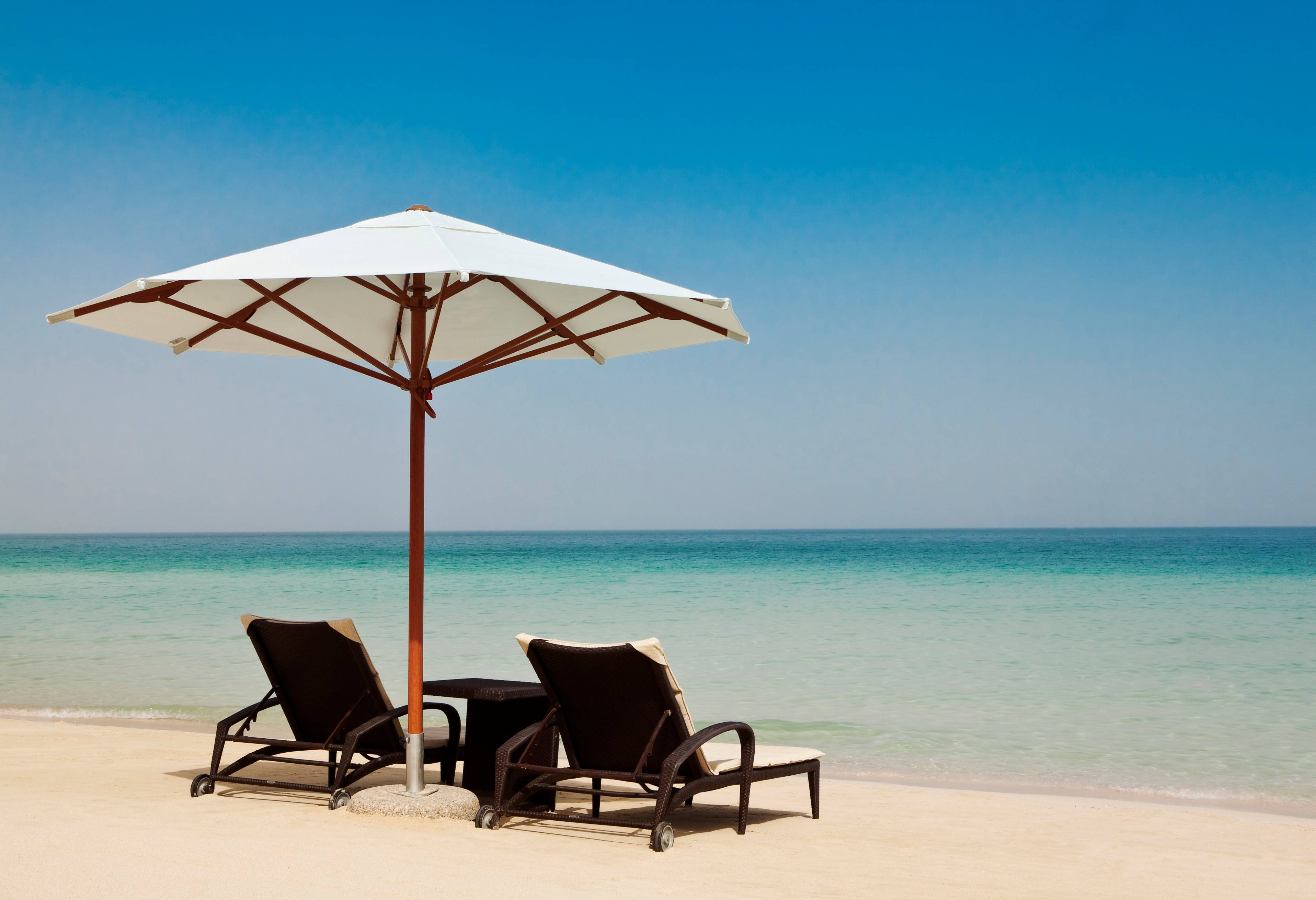 Dubai-Emiraten-Hilton-Jumeirah-Beach-Resort-strand
