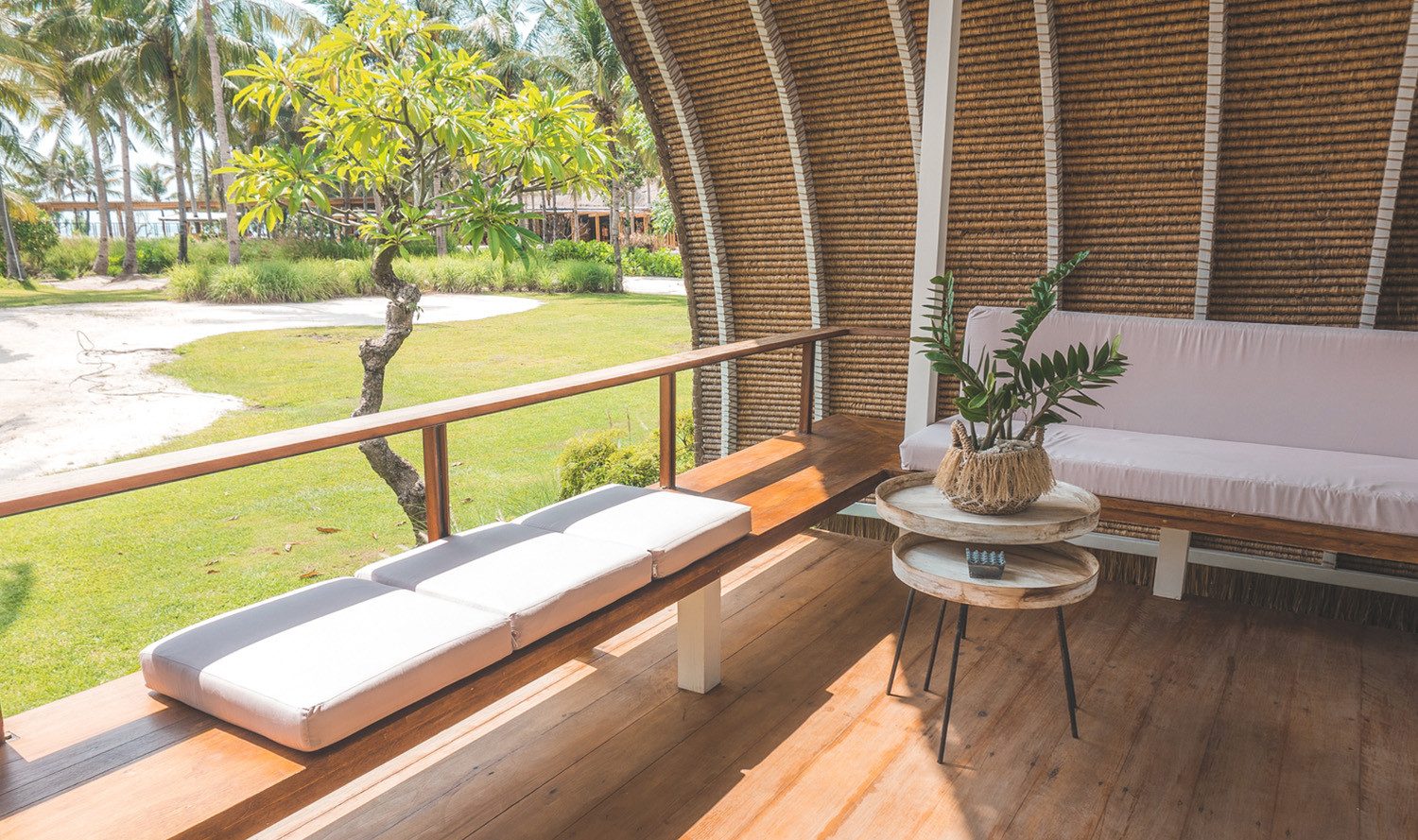 Indonesie-Gili-Trawangan-Lumi-Hotel-Deluxe-Cottage-terras