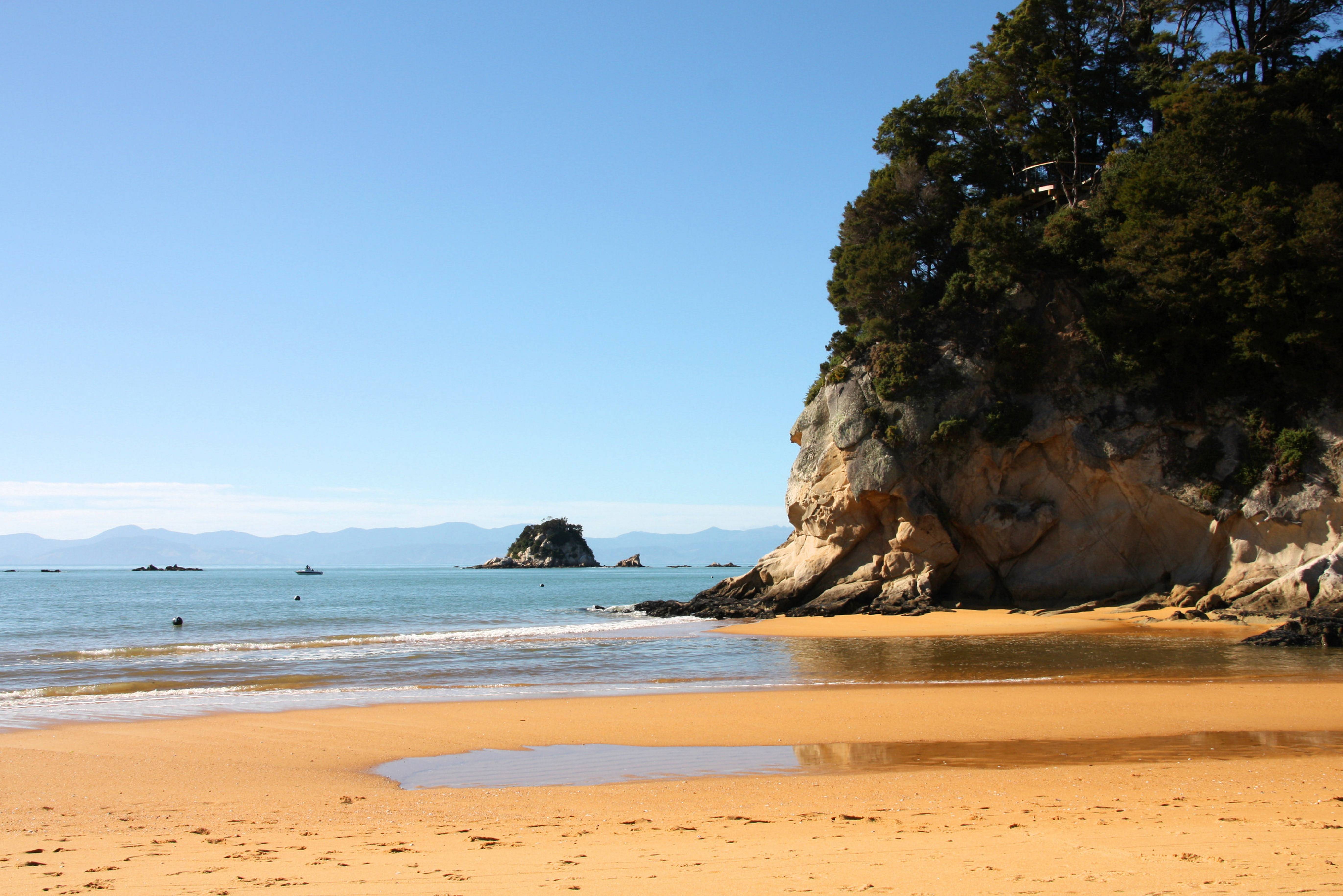 Strand in het Abel Tasman National Park in Nieuw-Zeeland