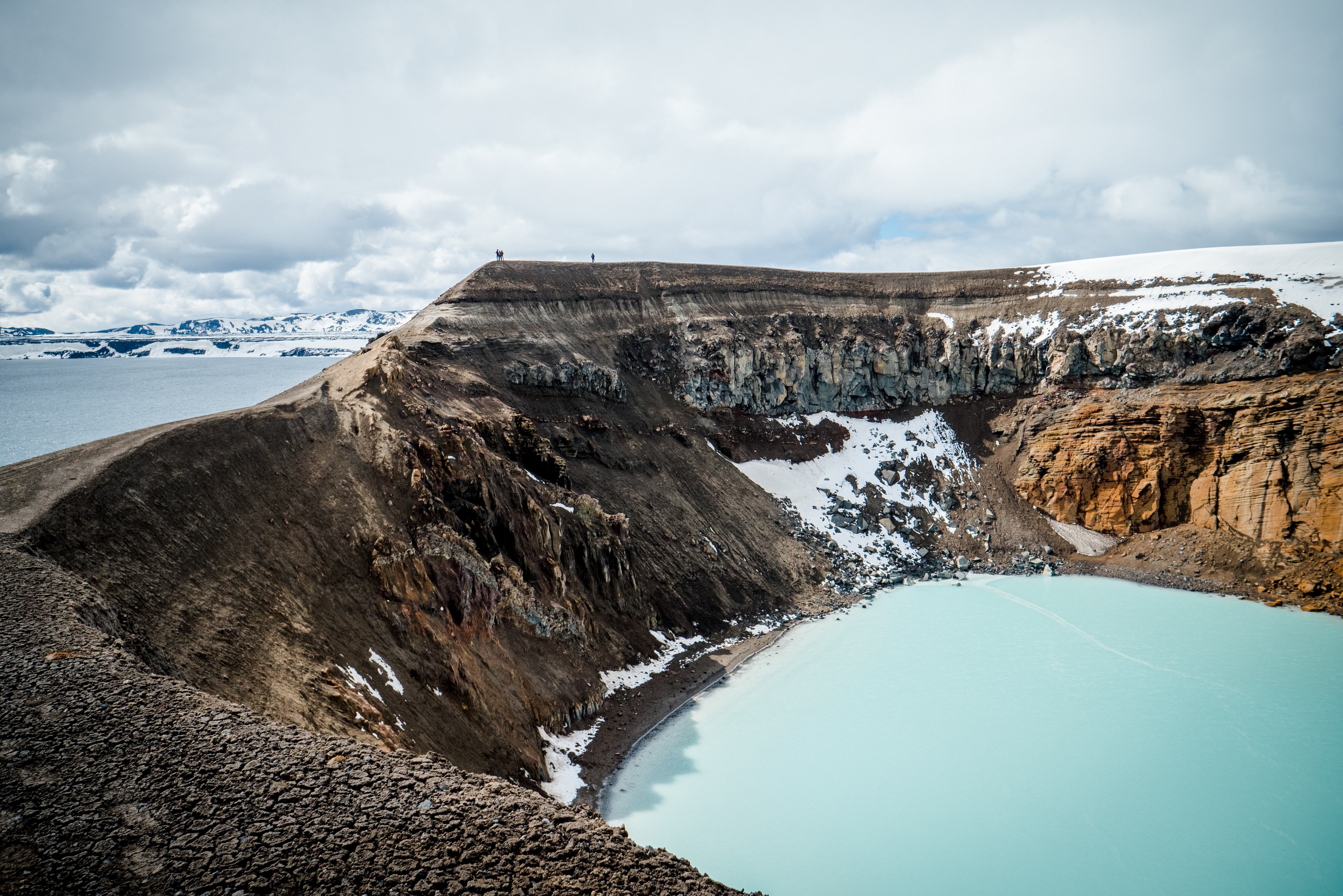 IJsland-Askja-Viti-kleine-explosie-krater-binnenland-4