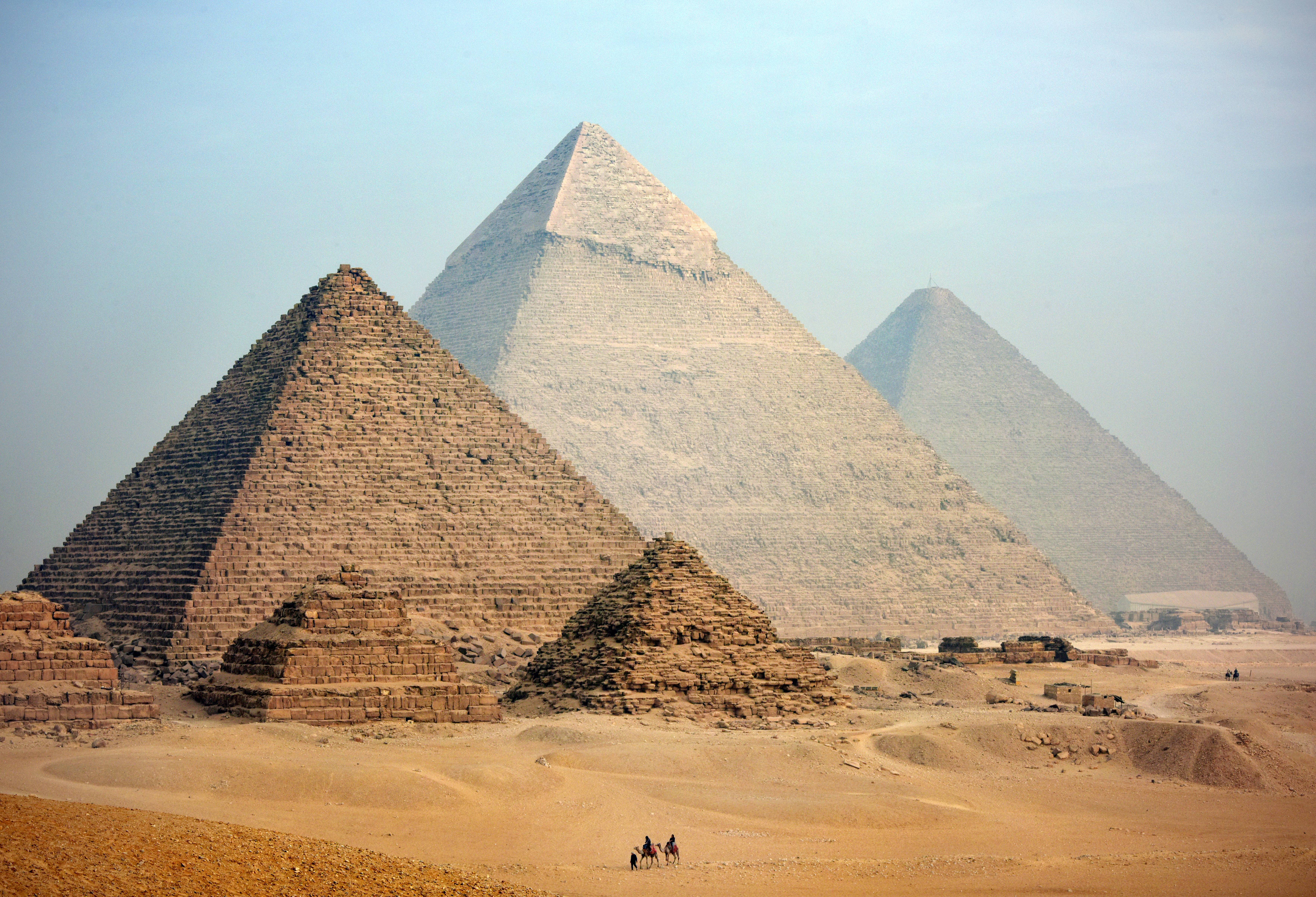 Egypte-Cairo-Piramides-van-Gizeh