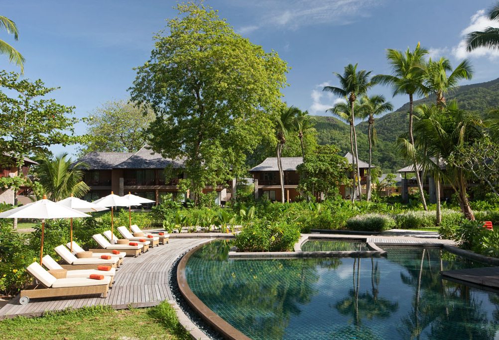 Zwembad van Constance Ephelia op Mahe op de Seychellen