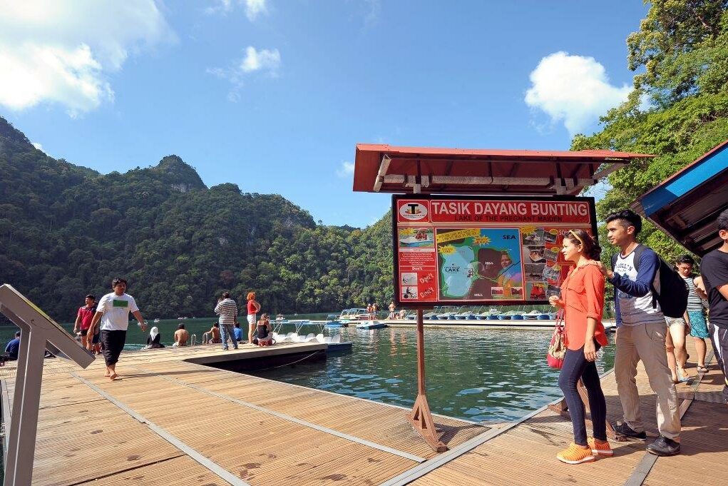 Excursie Tasik Dayang Bunting op Langkawi