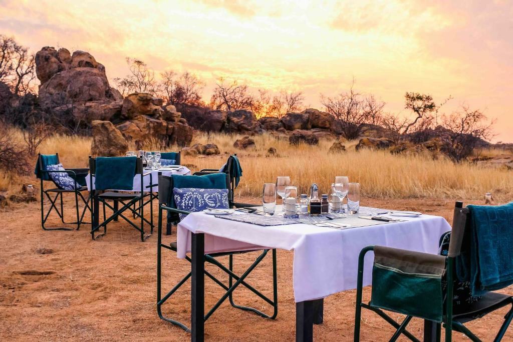 Namibie Spitzkoppe Ondudu Safari Lodge Diner