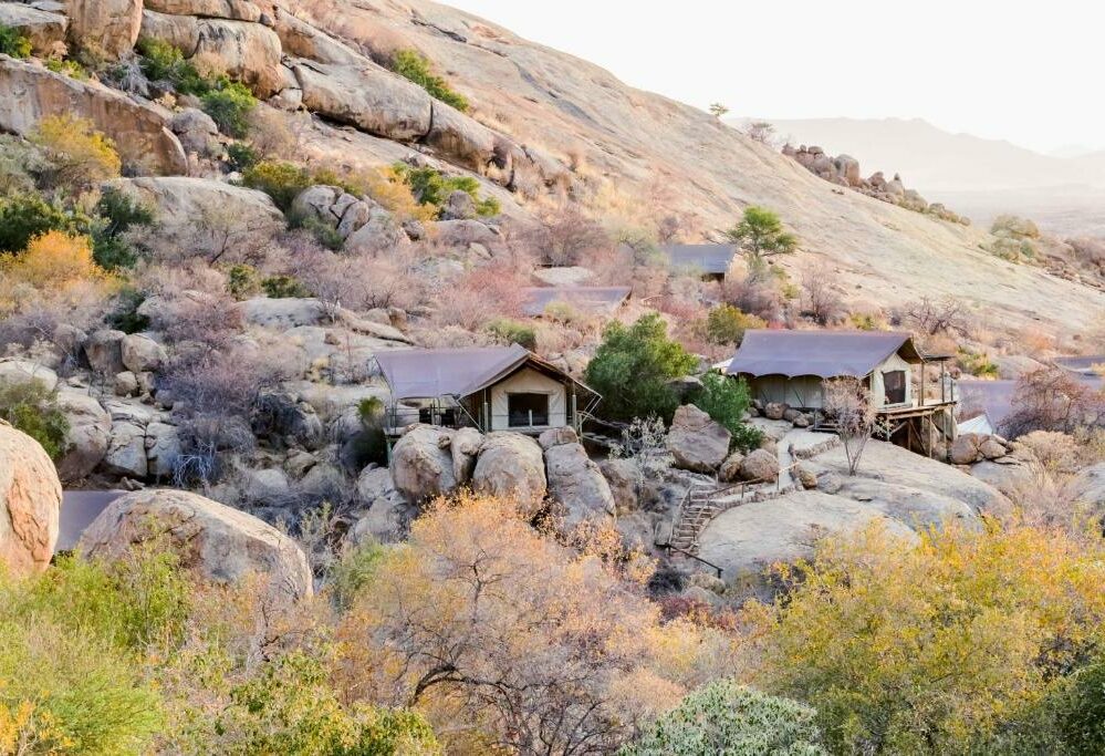 Namibie Spitzkoppe Ondudu Safari Lodge Boomhut Tenten