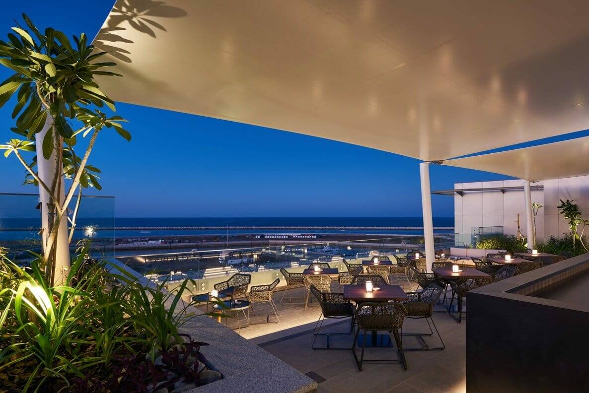 Oman Muscat Mysk Al Mouj Hotel Rooftop Terras
