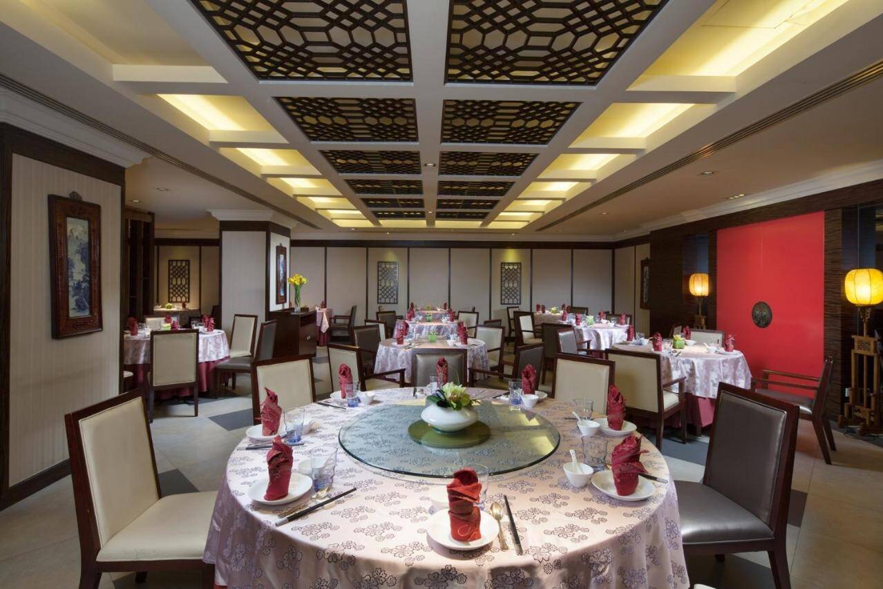 China Shanghai Jin Jiang Tower Hotel Restaurant