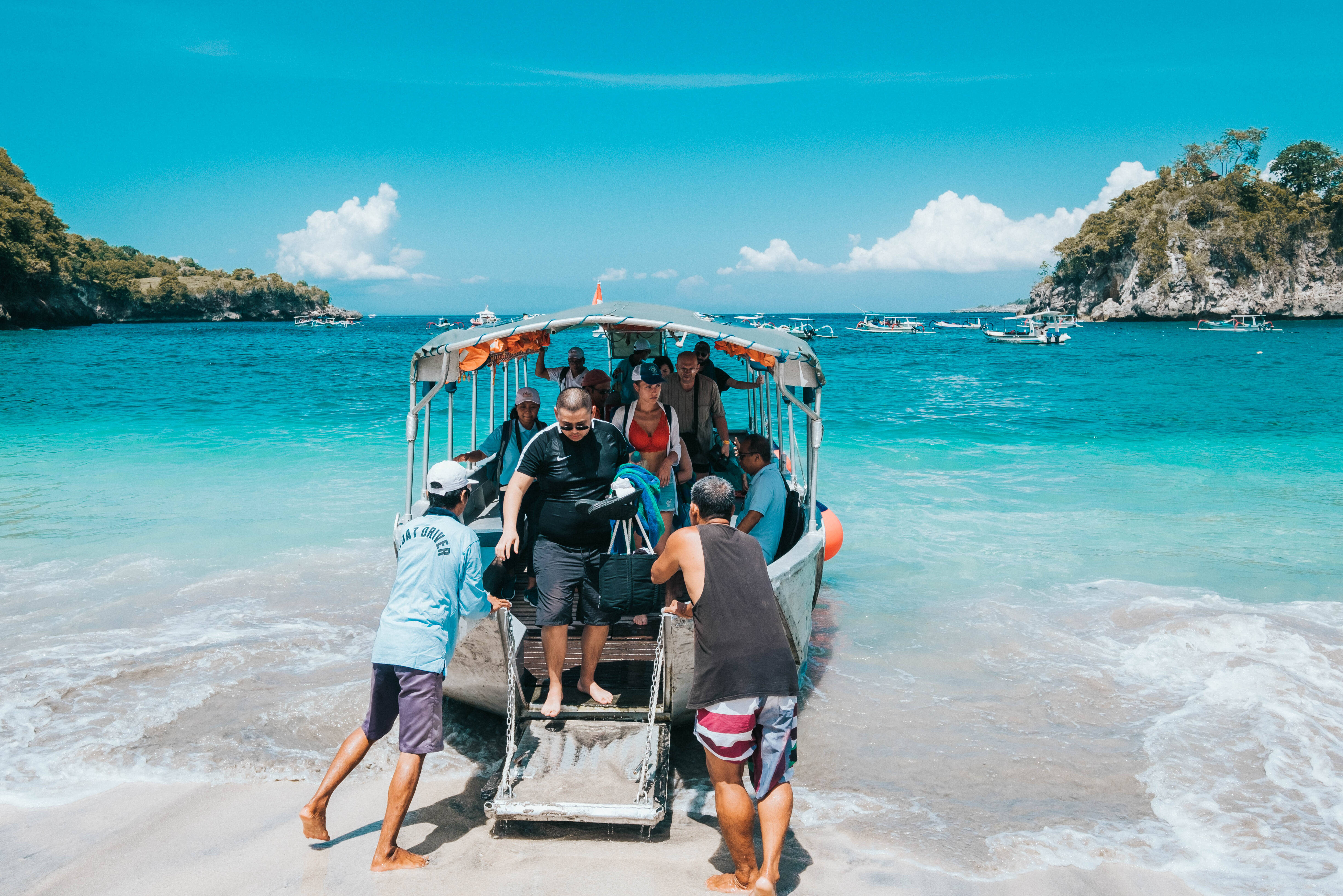 Turkooise zee bij Nusa Penida in Indonesie