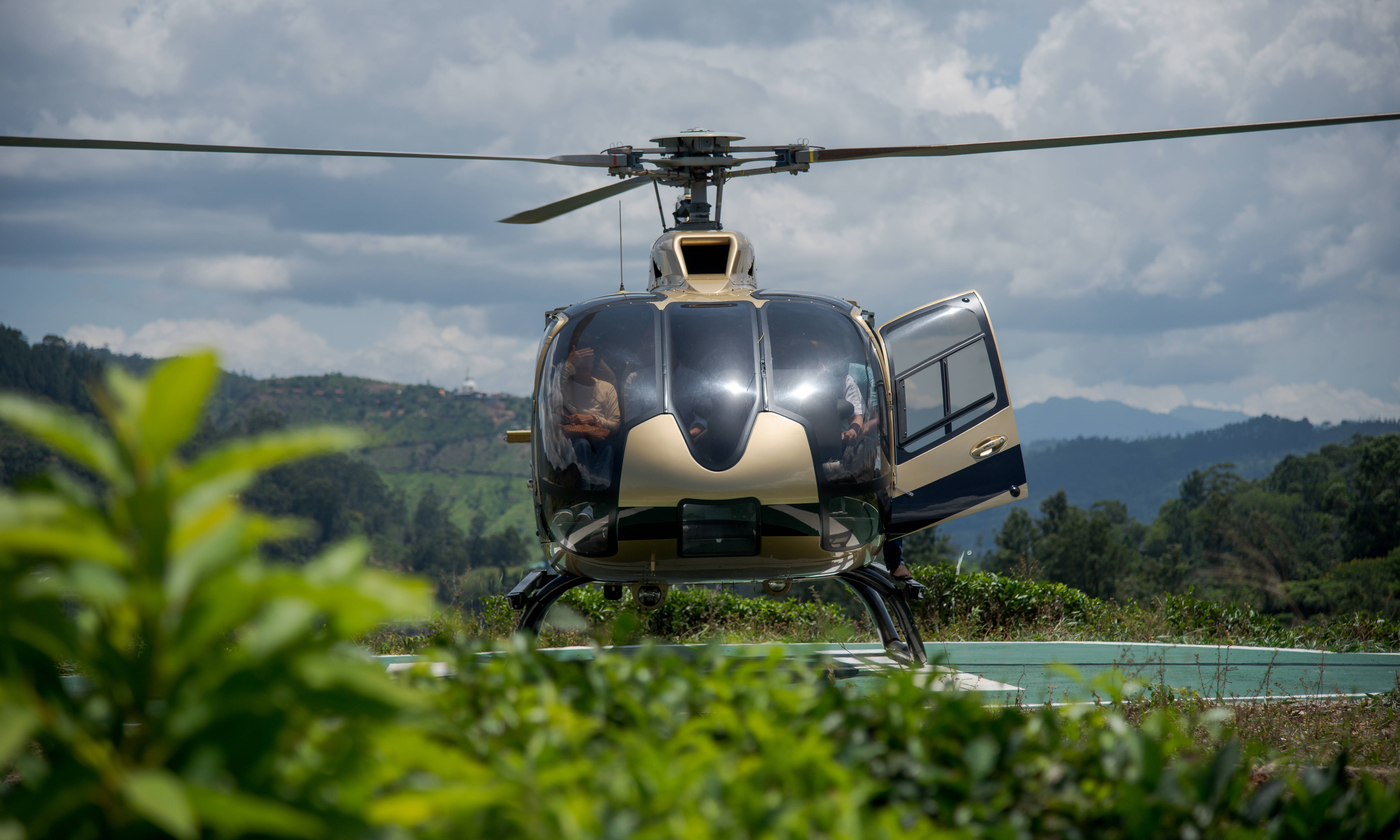 Sri-Lanka-Ella-98-Acres-Spa-Helikopter