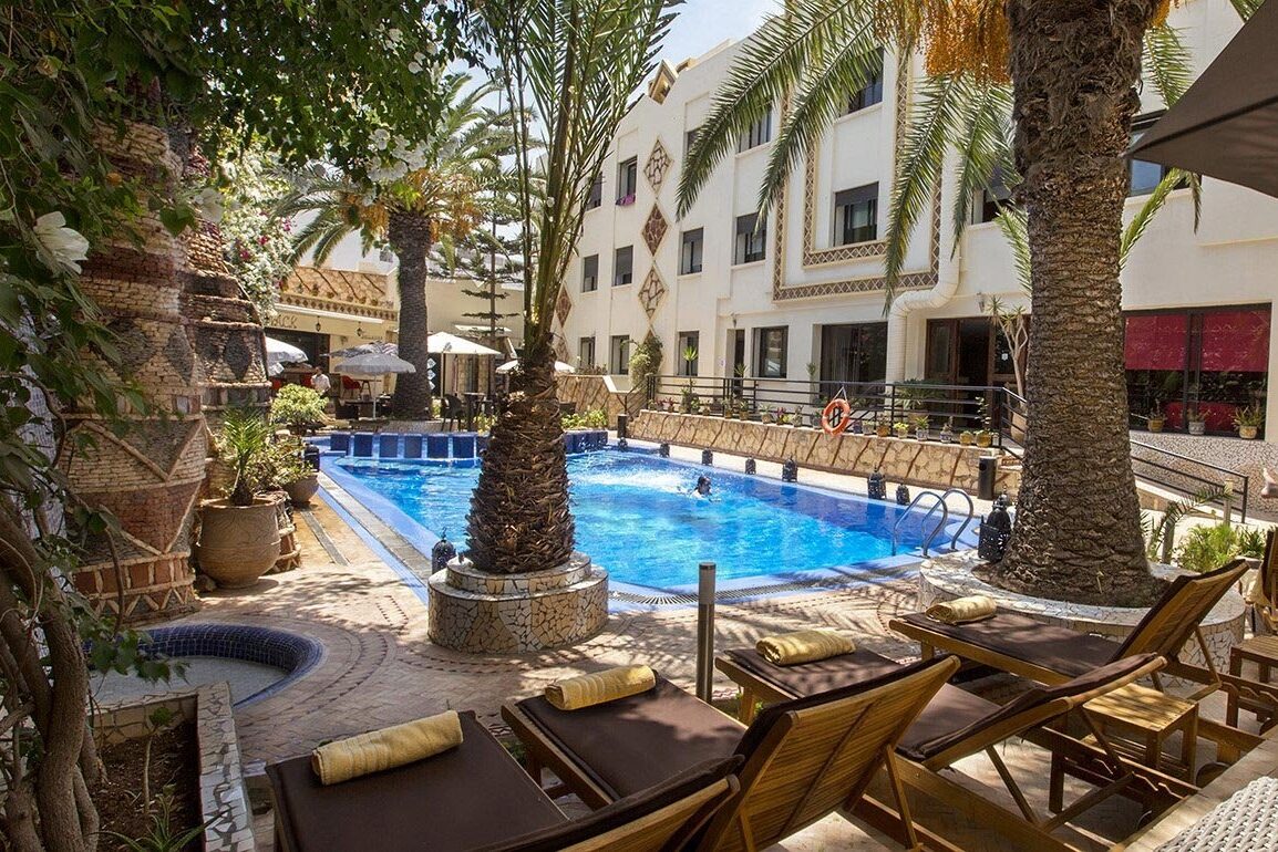 Zwembad met ligbedden Atlantic Hotel Agadir