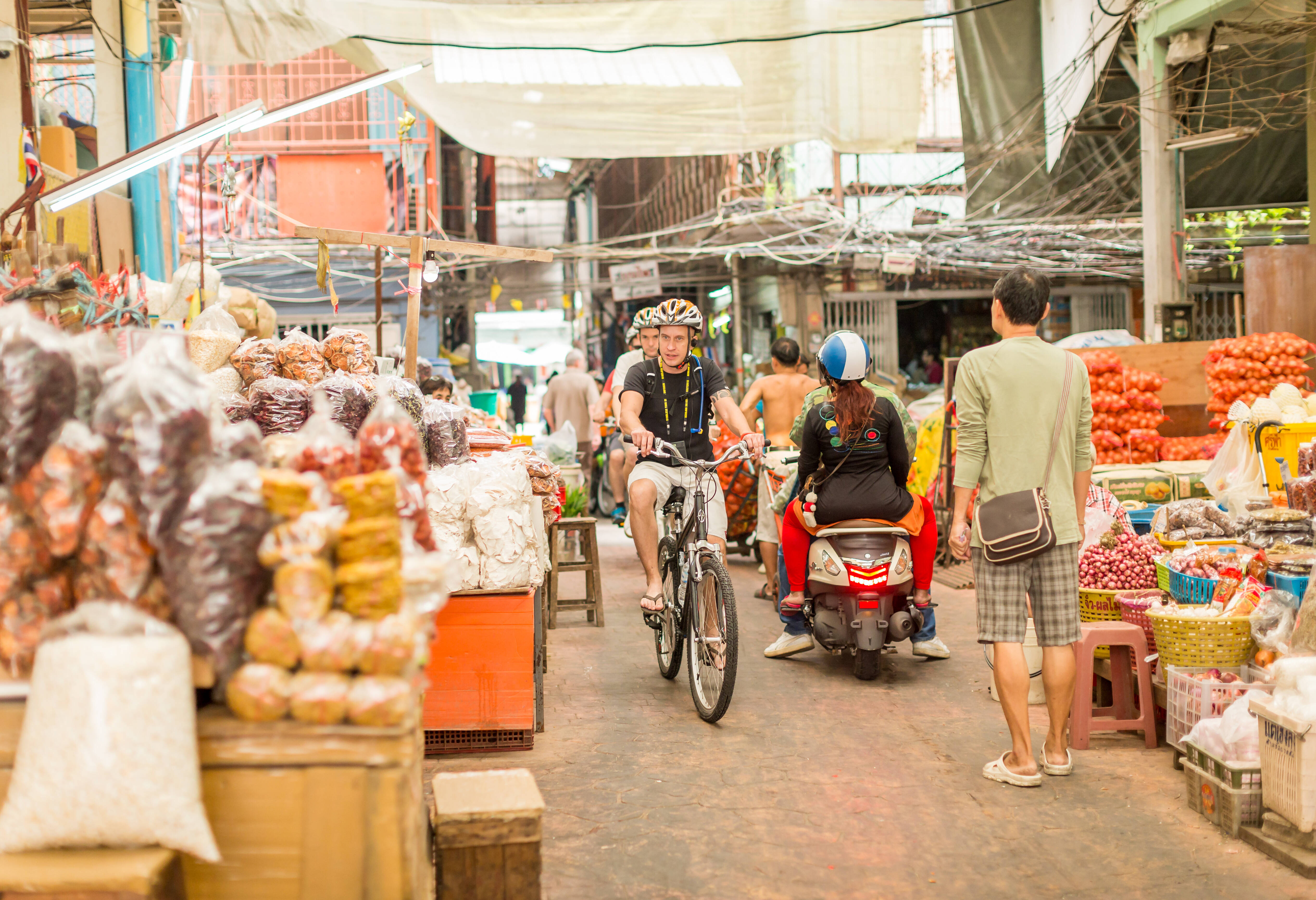 Fietsen door Bangkok's Chinatown