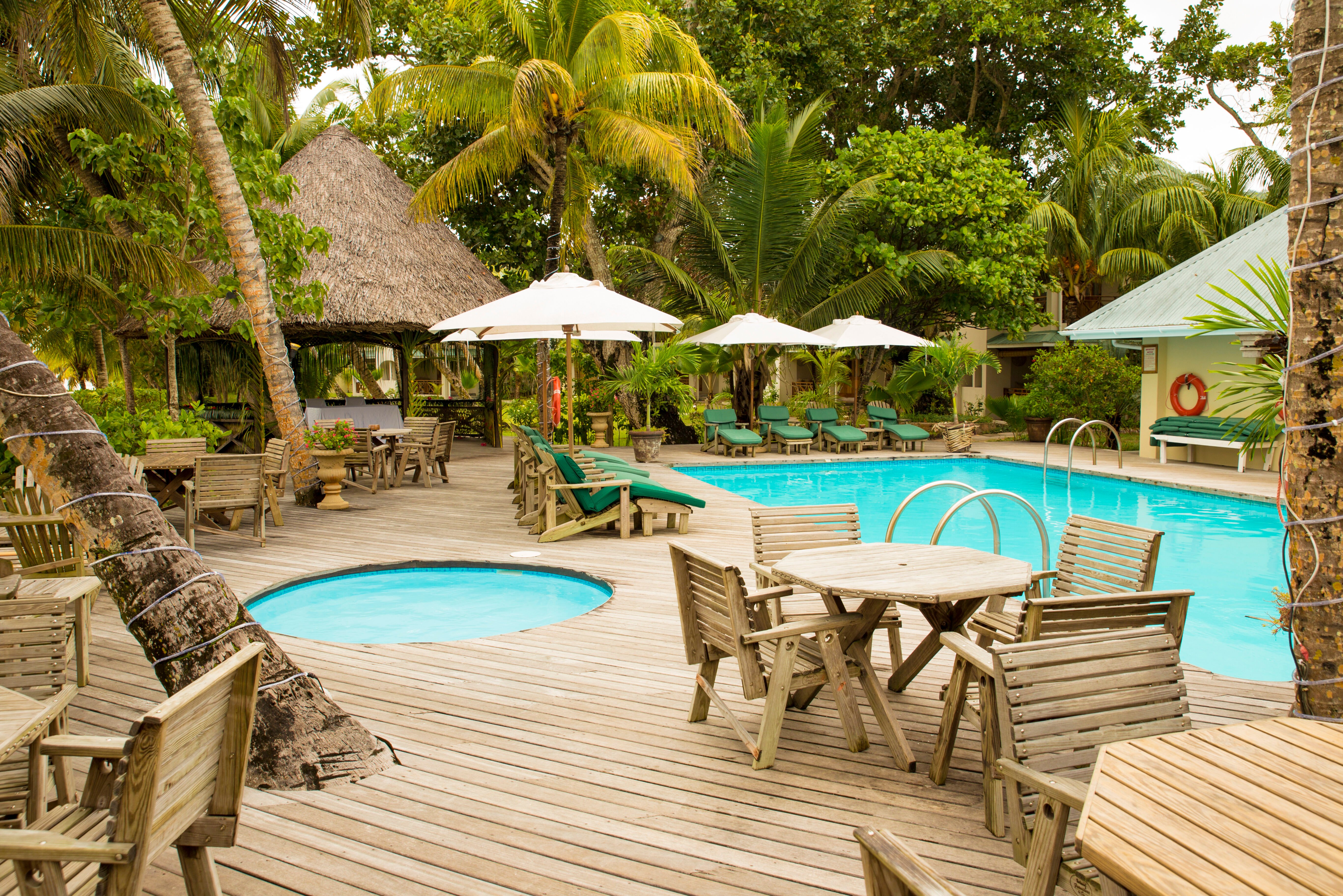 Seychellen Praslin Indian Ocean Lodge Zwembad