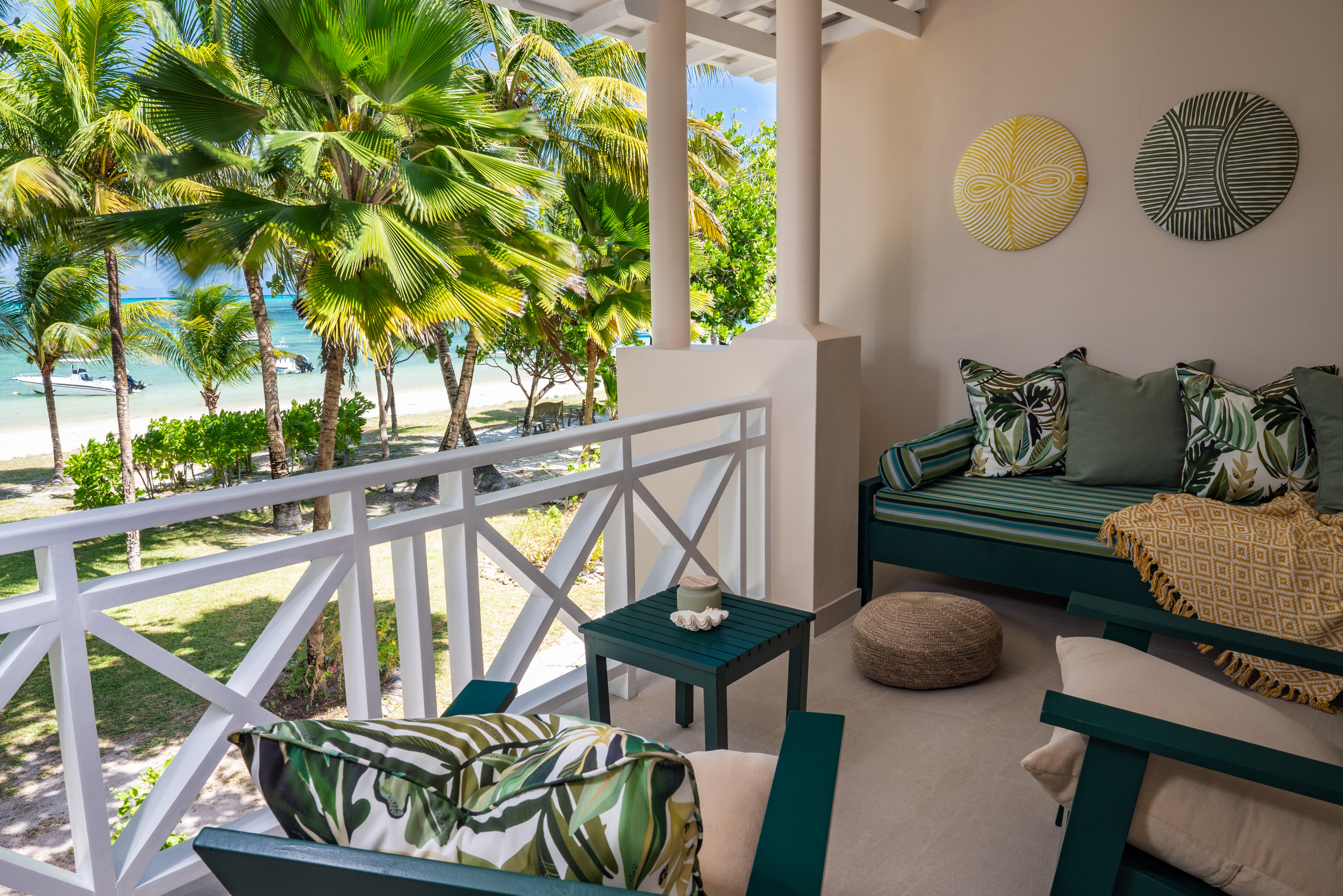 Seychellen Praslin Indian Ocean Lodge Balkon