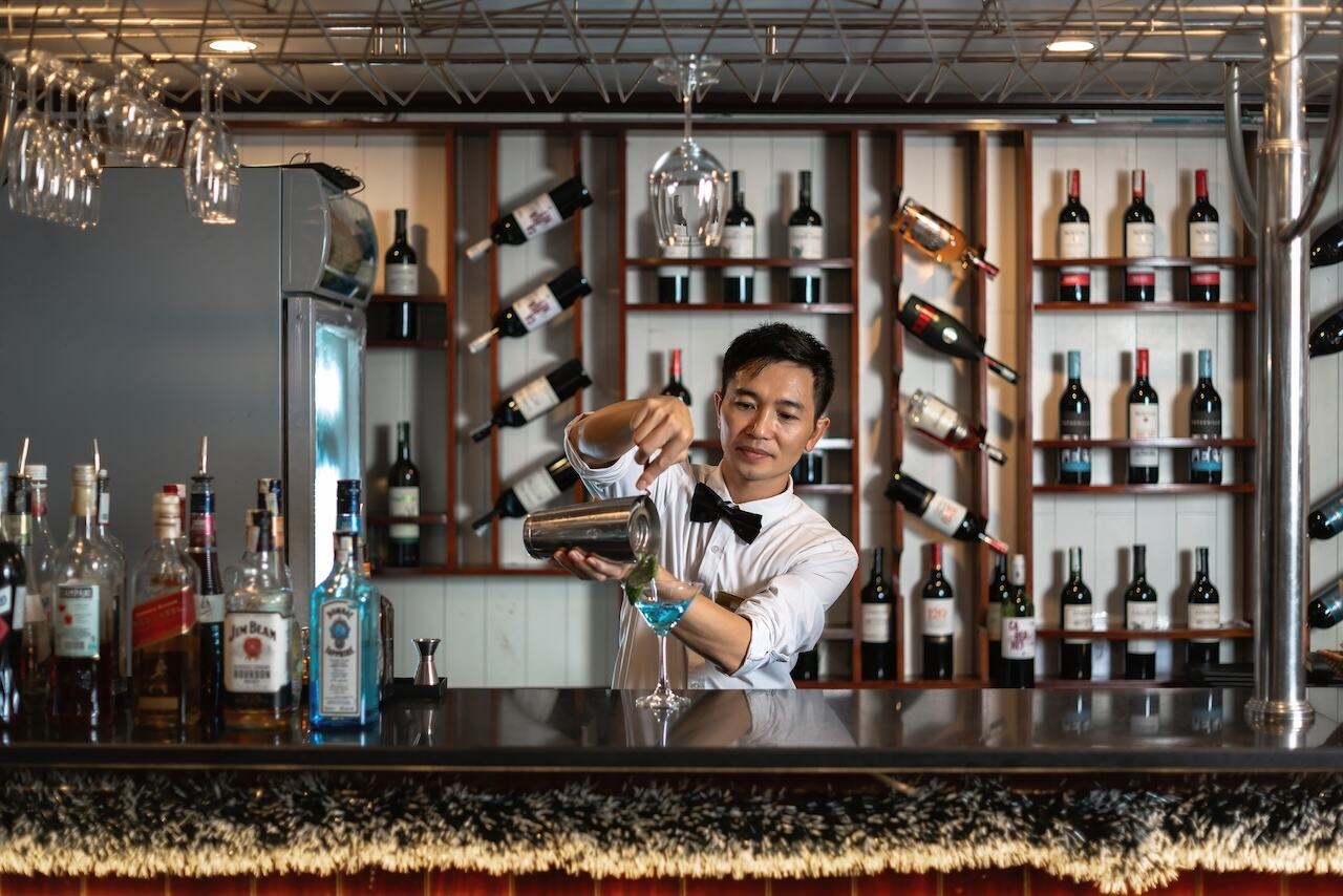 Bar aan boord Swan Cruise Halong Bay