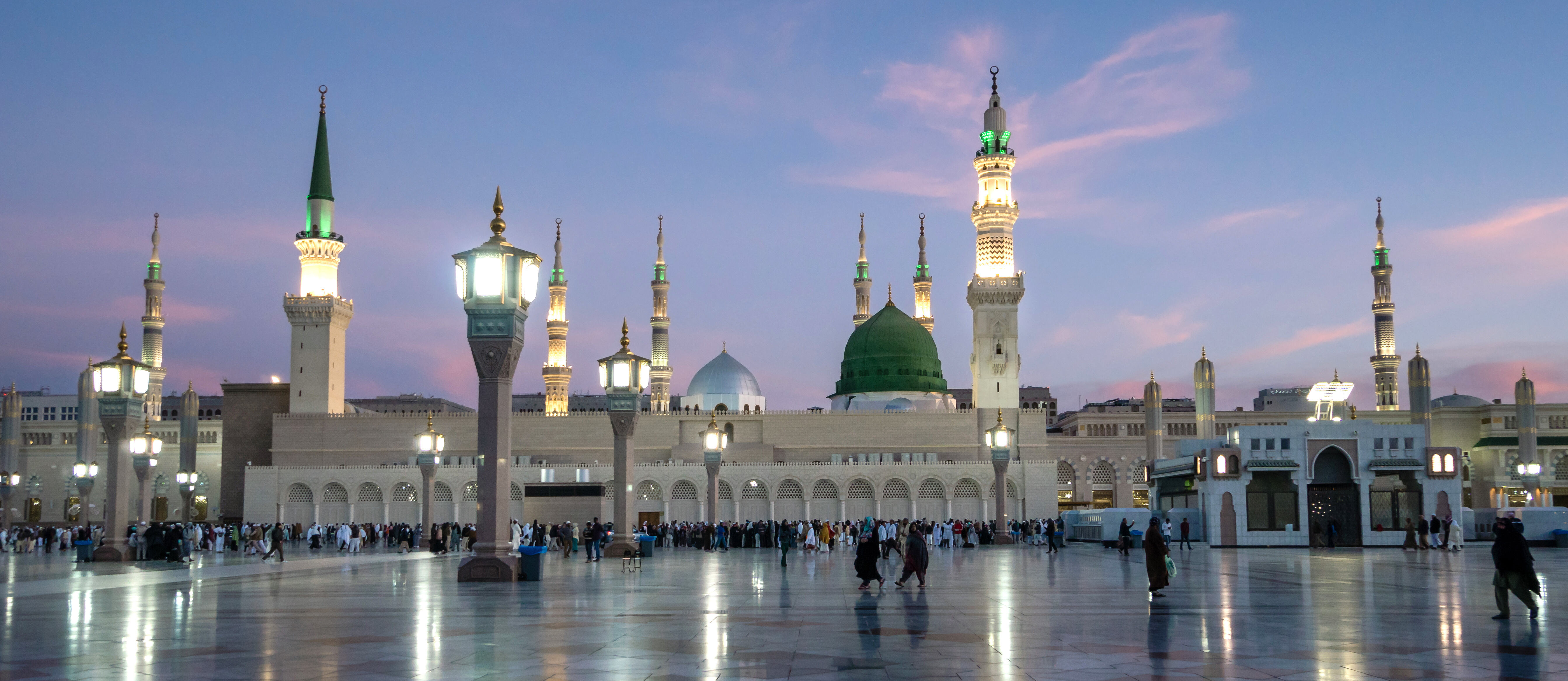 Saoedi-Arabie-Nabawai-Moskee-Medina-Avond