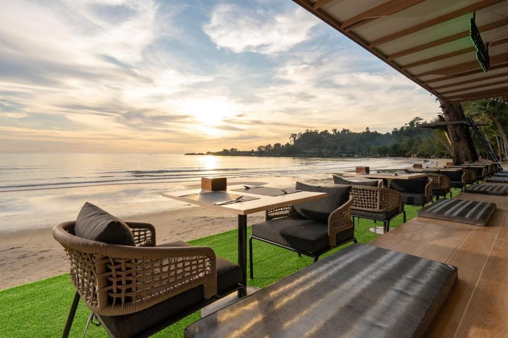 Thailand Koh Chang Paradise Resort Beach Bar