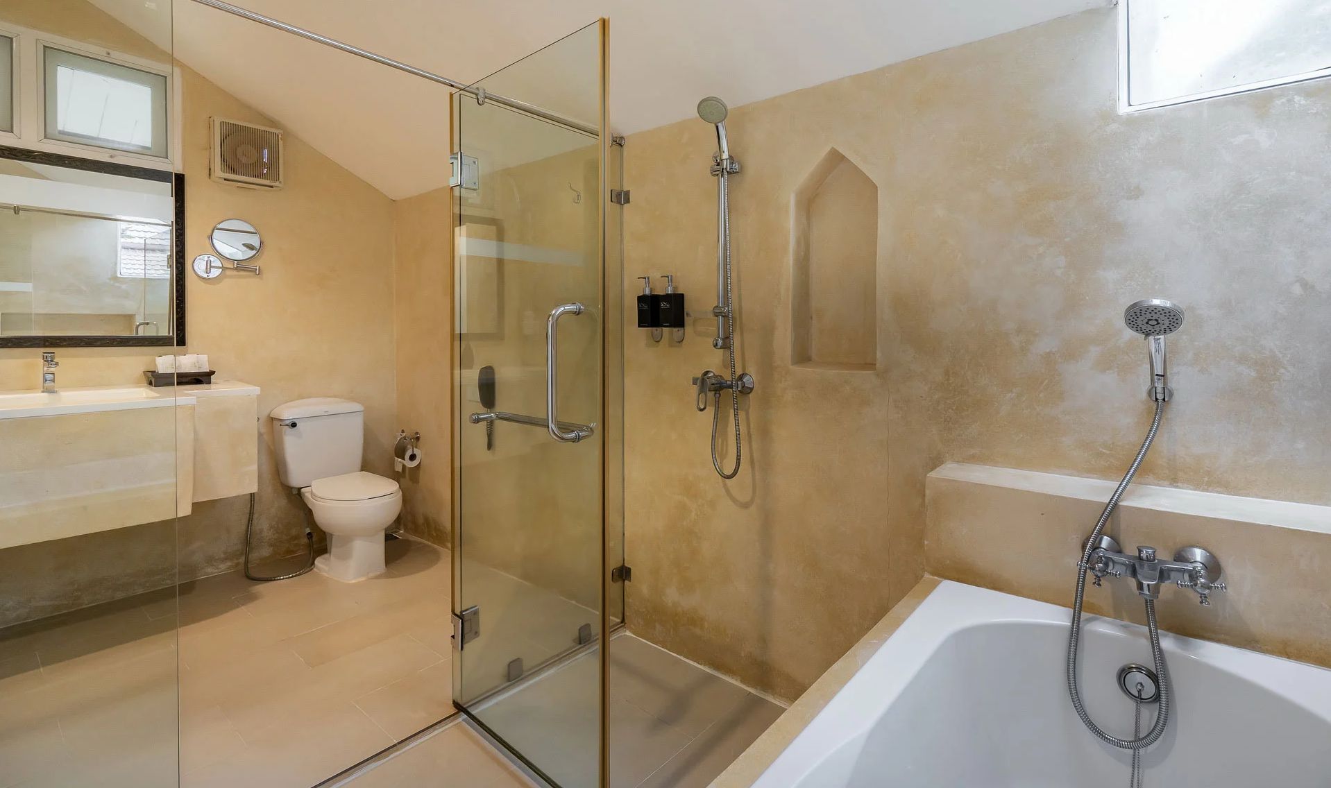 Thailand Koh Chang Paradise Resort Deluxe Beachfront Bungalow