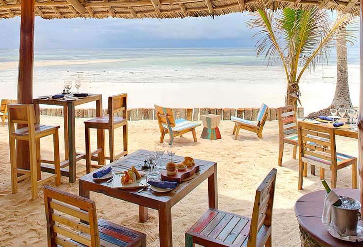 Restaurant bij het Bluebay Beach Resort in Kiwenga Beach op Zanzibar