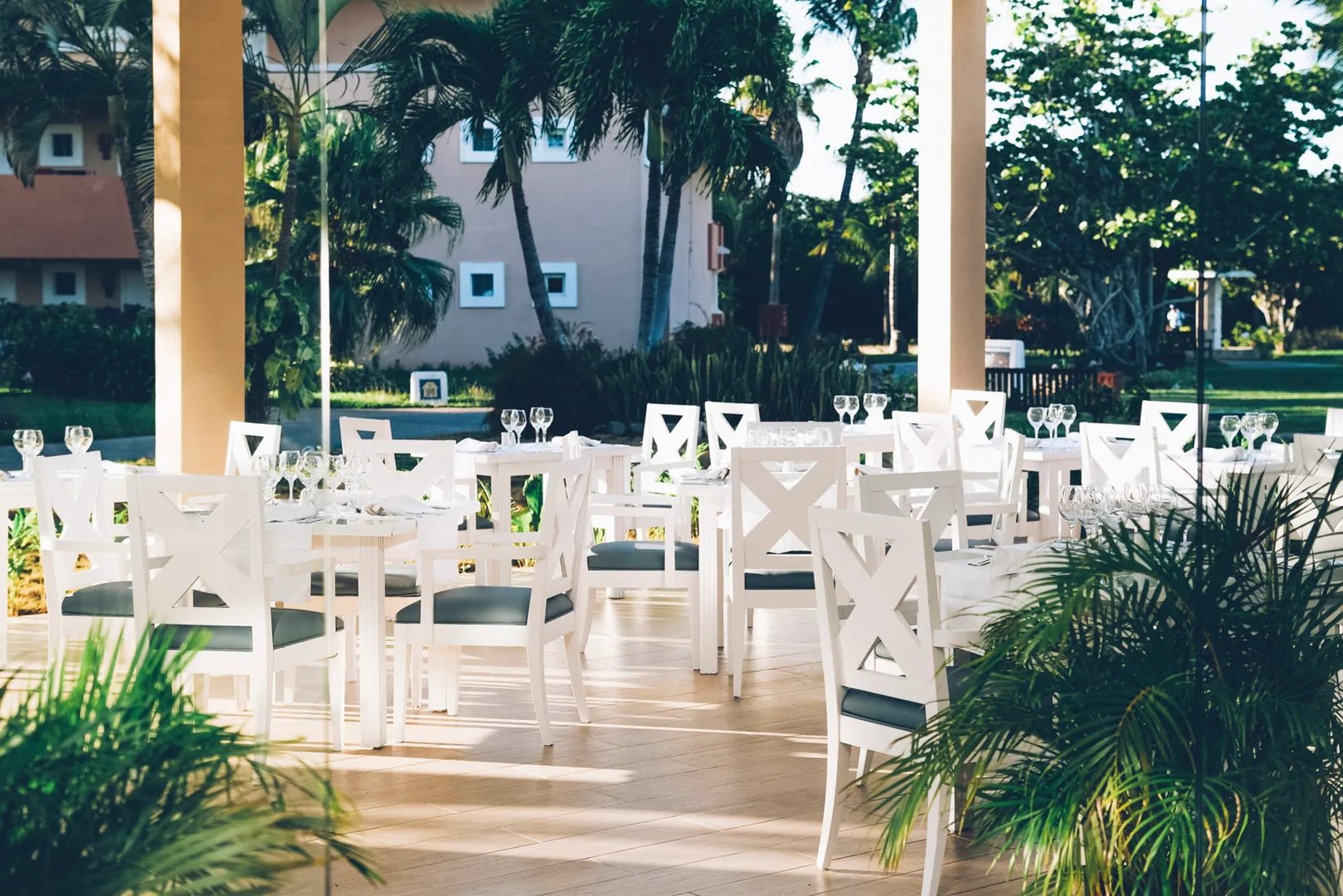 Terras van het Ambrosio Buffet Restaurant in het Iberostar Selection Varadero in Cuba