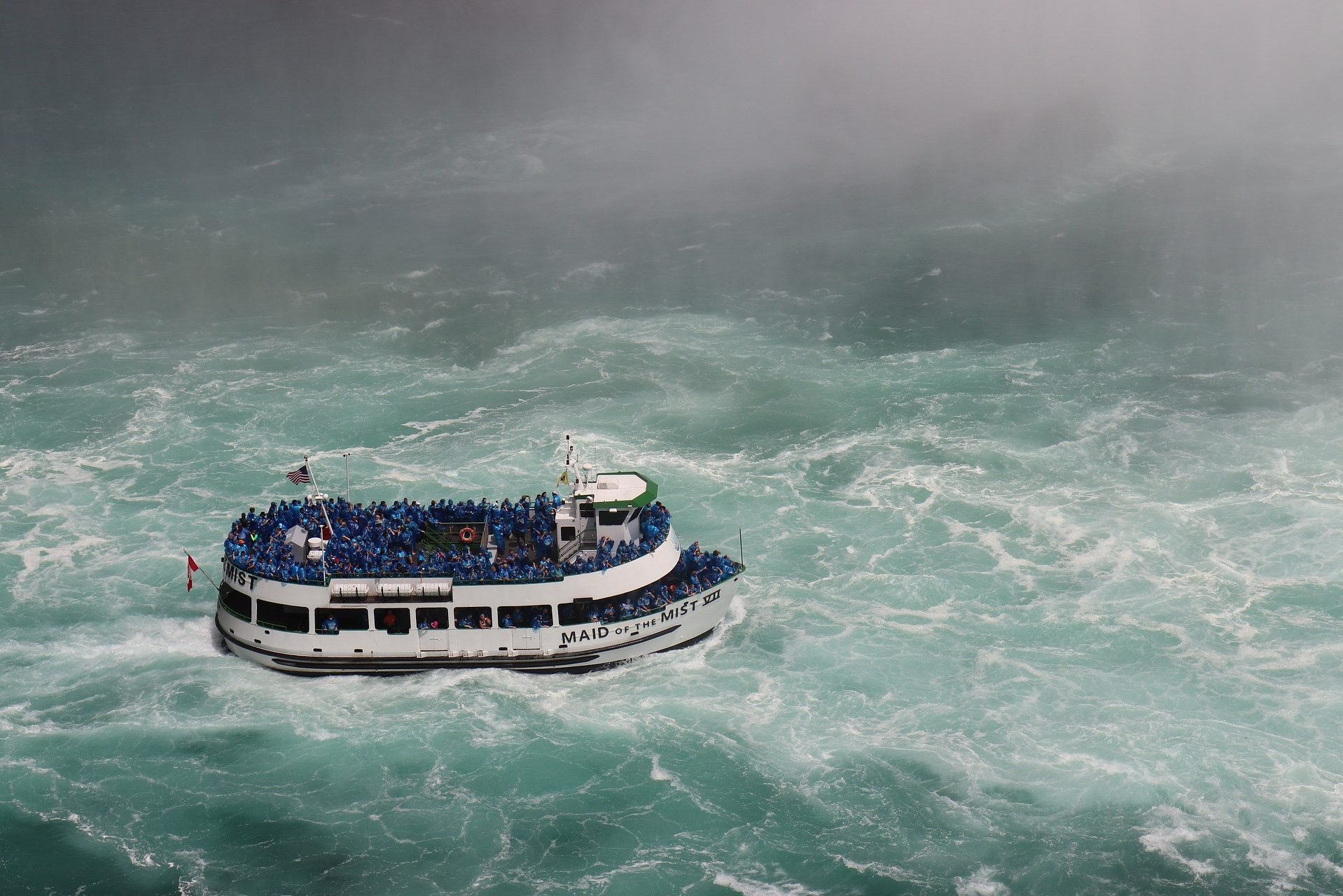 Maid of the Mist boottocht, Niagara Falls in Amerika