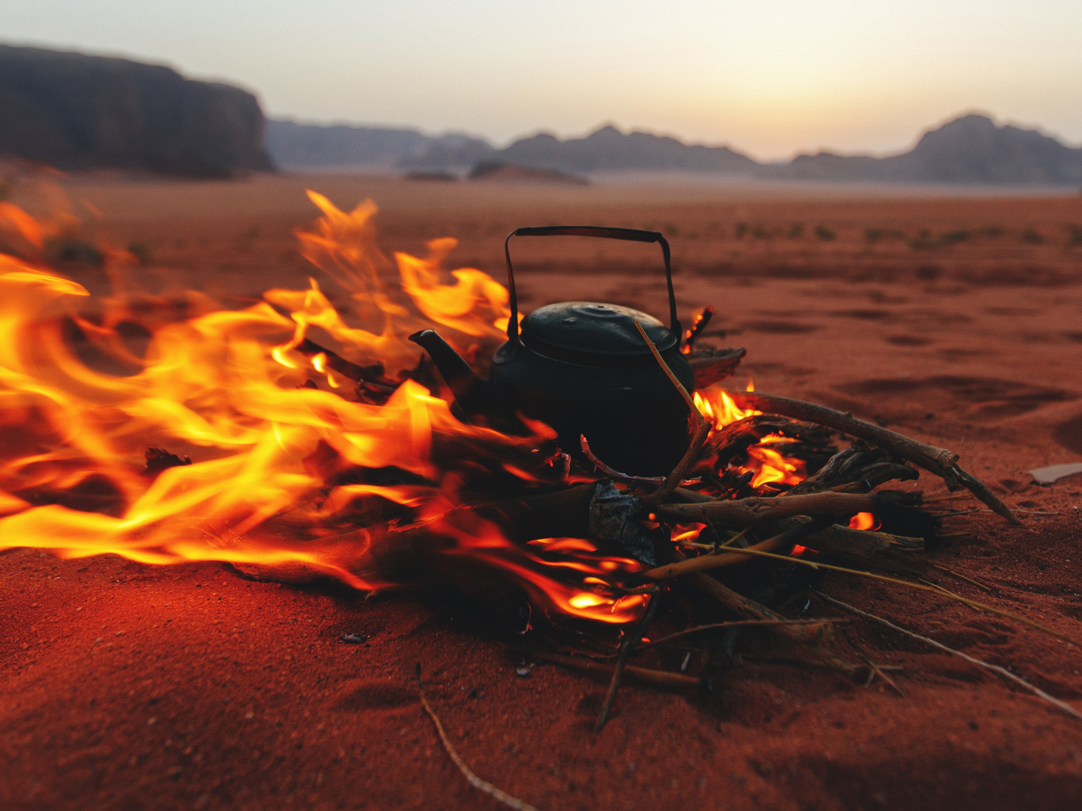 Kampvuur in de Wadi Rum, Jordanie
