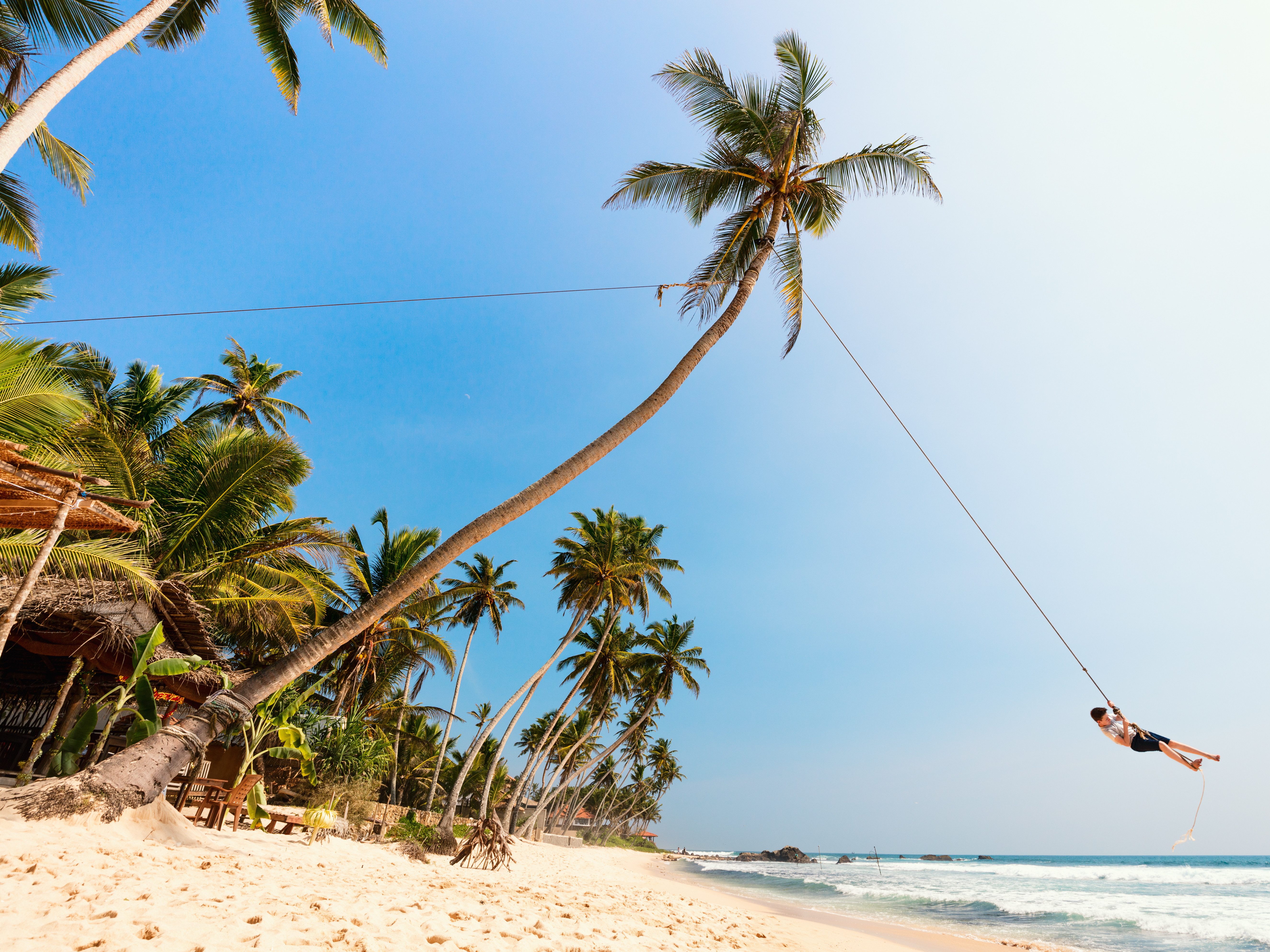Schommelen op het strand van Sri Lanka