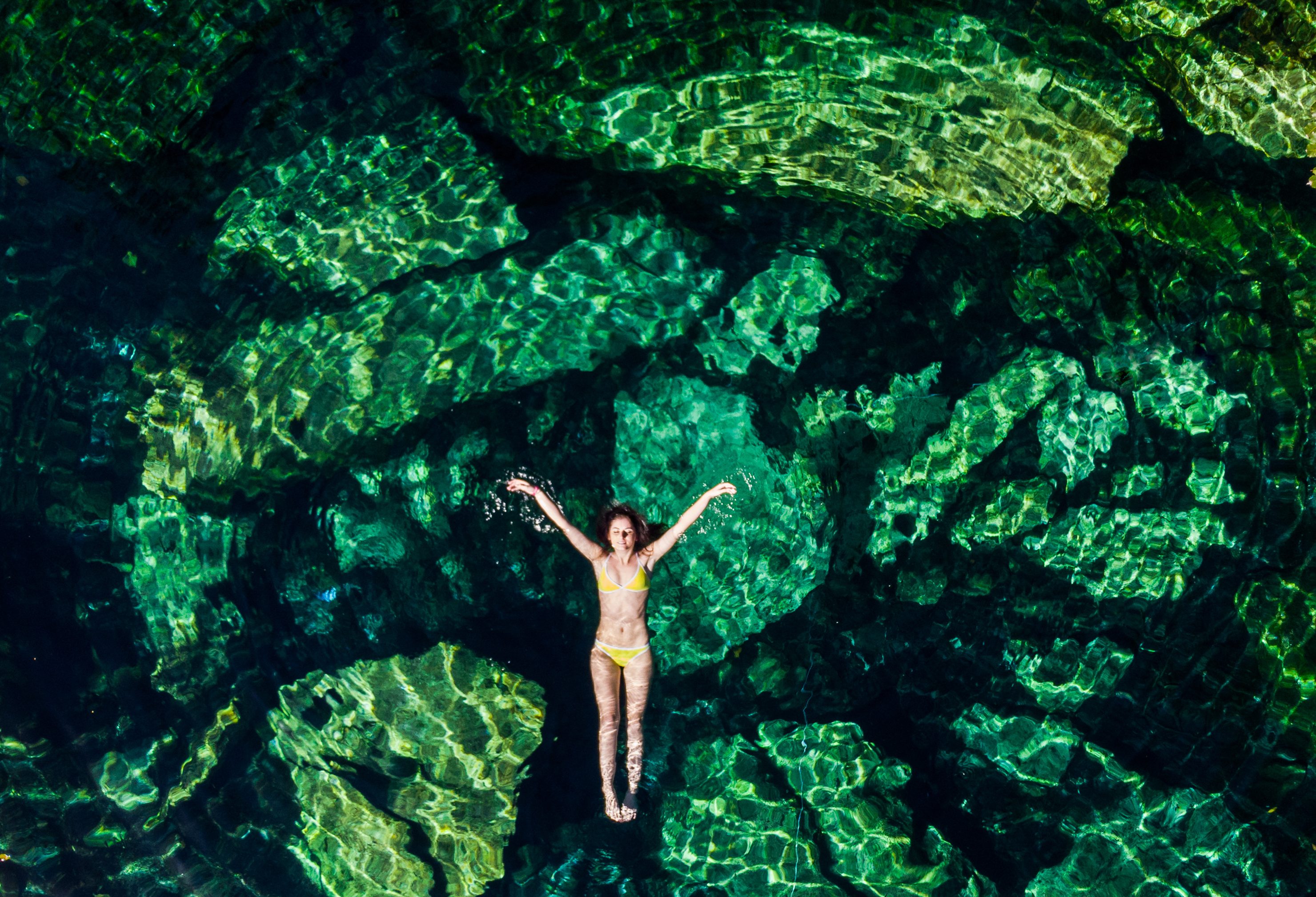 Cenote vlakbij Maya stad Tulum in Yucatan Mexico