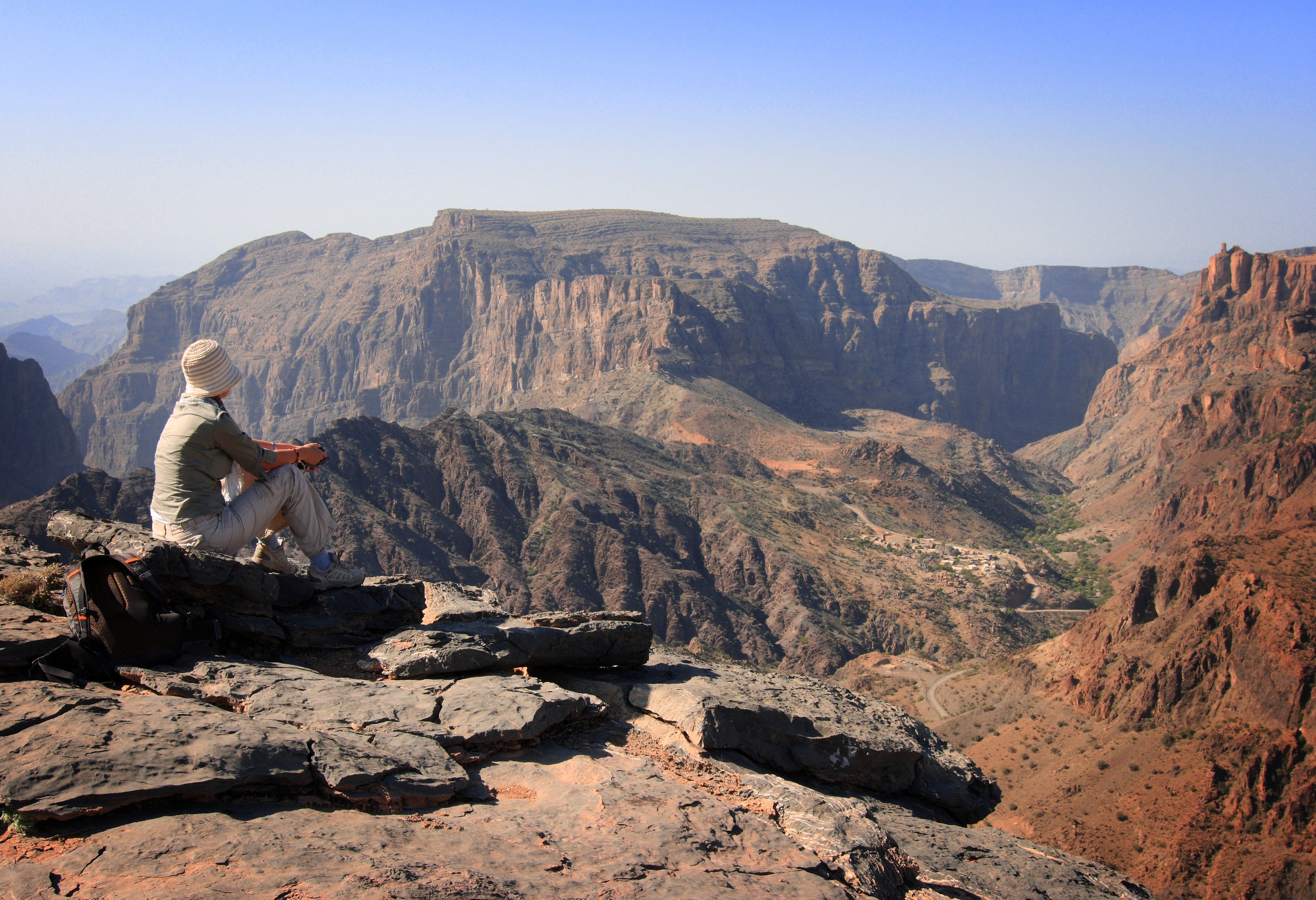 Uitzicht vanaf het Saiq Plateau in de bergen van Jebel Akhdar in Oman