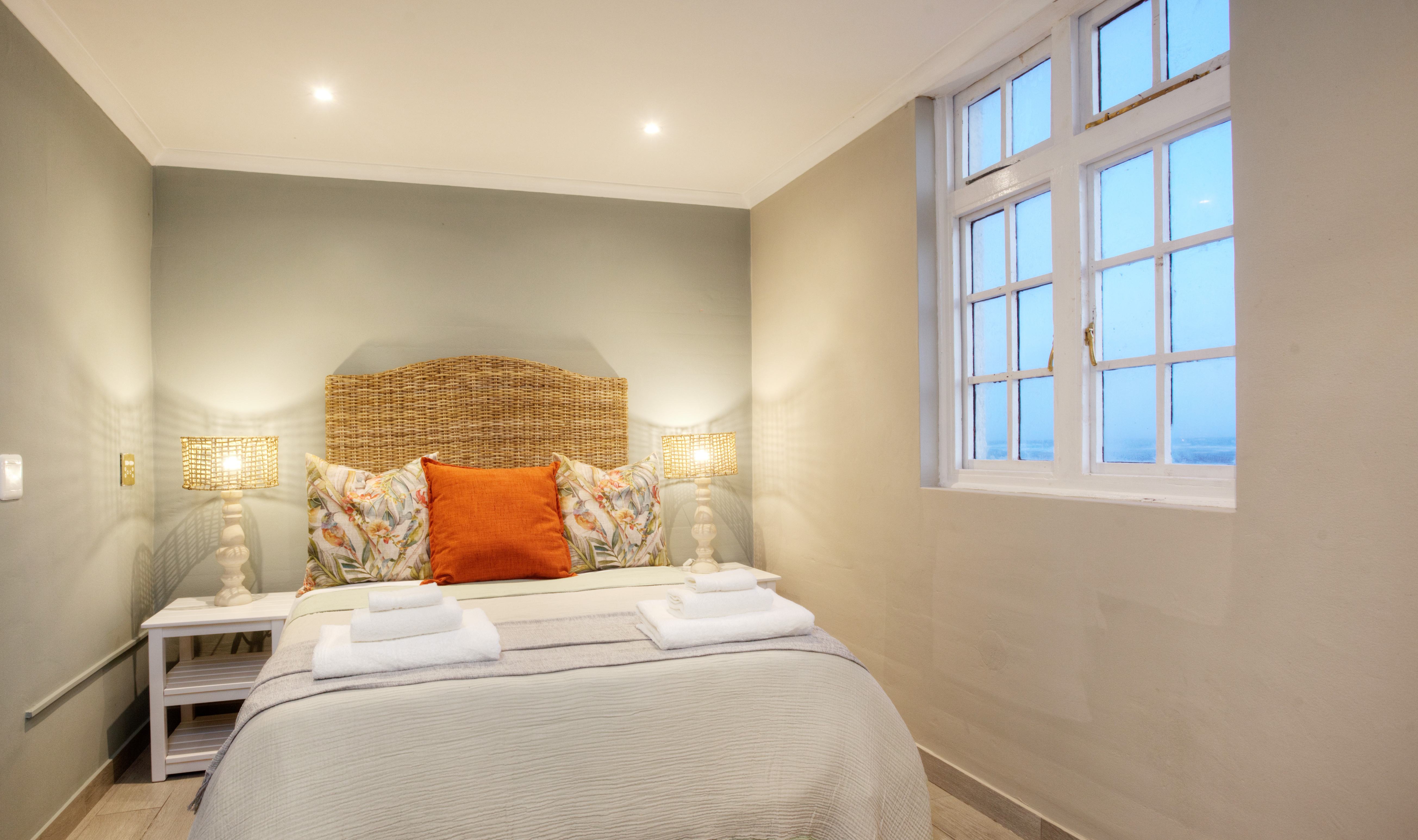 Zuid-Afrika-Port-Elizabeth-vuurtoren-van-Cape-Recife-kamer-in-villa