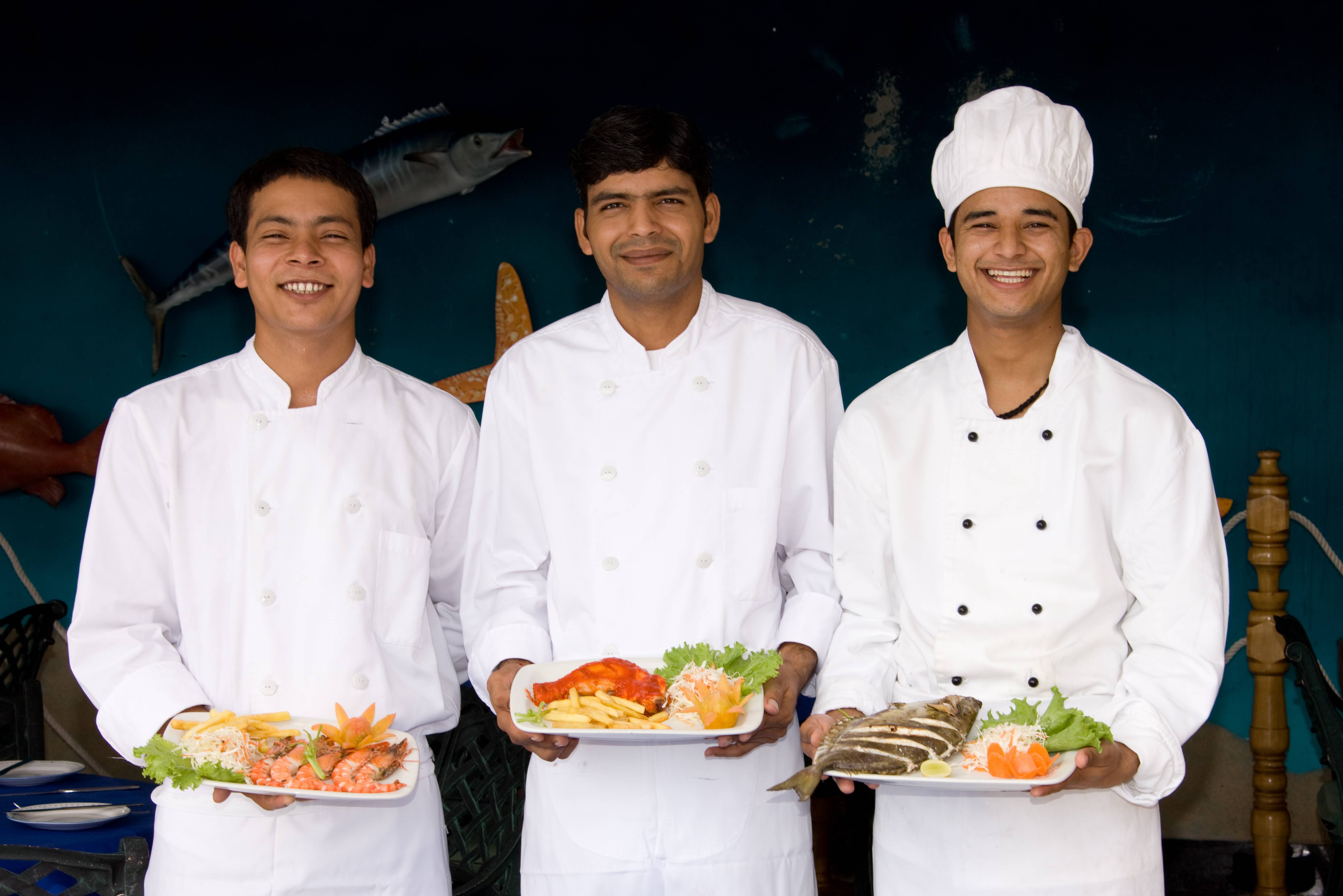 Trotse chefs van Le Relax Hotel op Mahe op de Seychellen