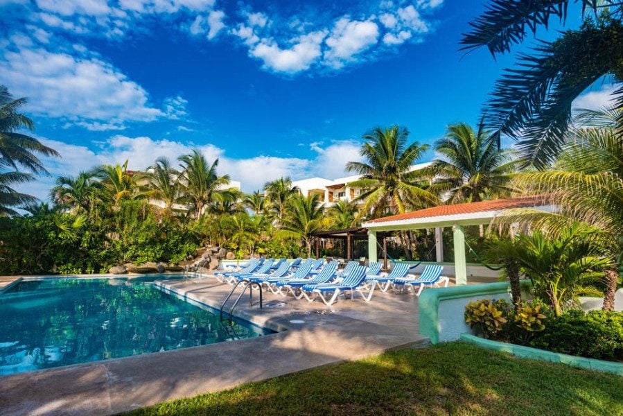 Zwembad van Akumal Caribe in Mexico