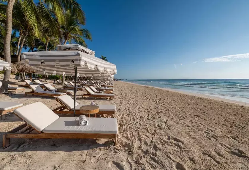 Strand van Ana y Jose Hotel in Tulum Mexico