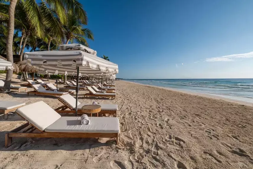 Strand van Ana y Jose Hotel in Tulum Mexico