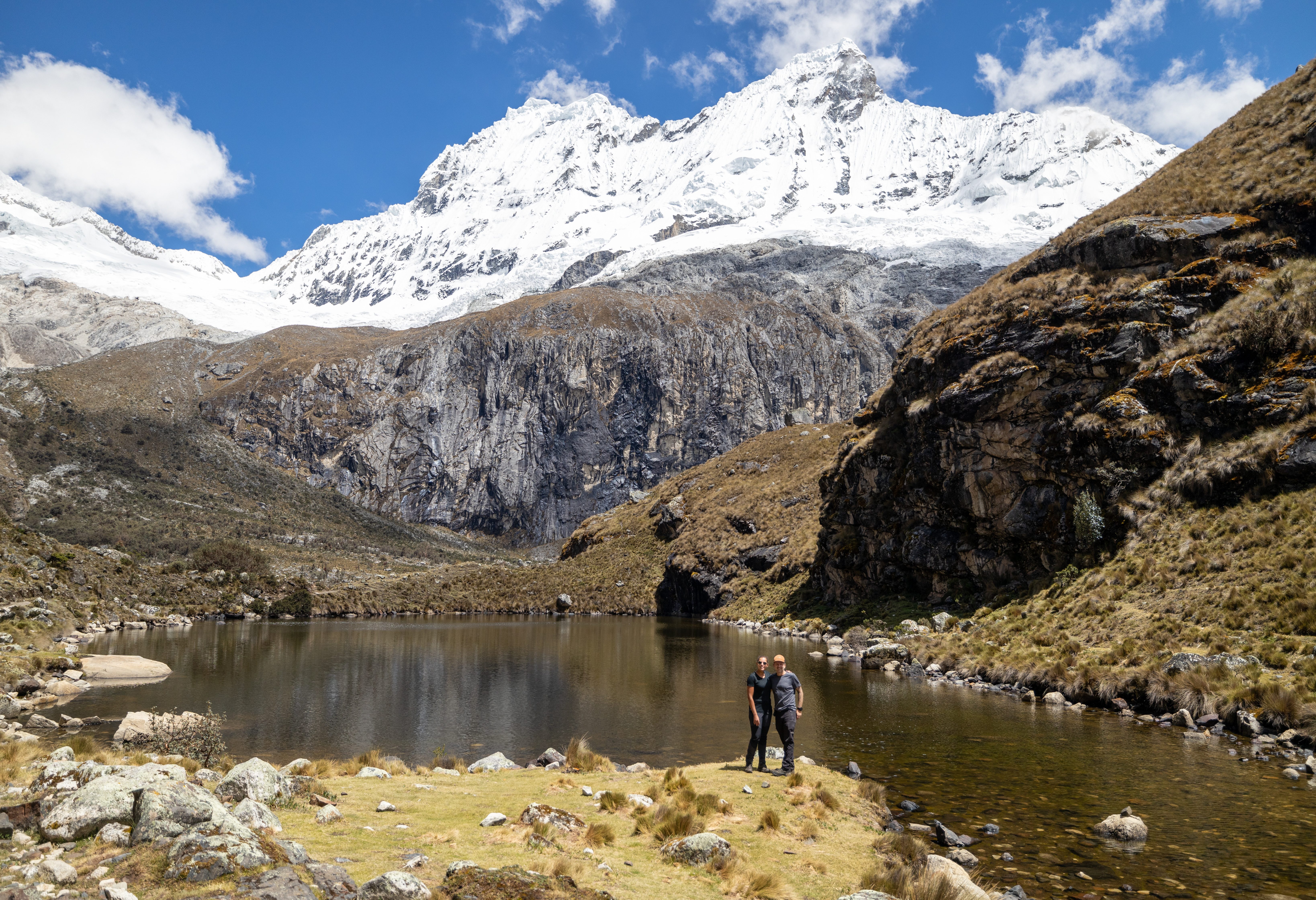 Peru-Huaraz-Laguna-69-stel-met-bergen-op-achtergrond