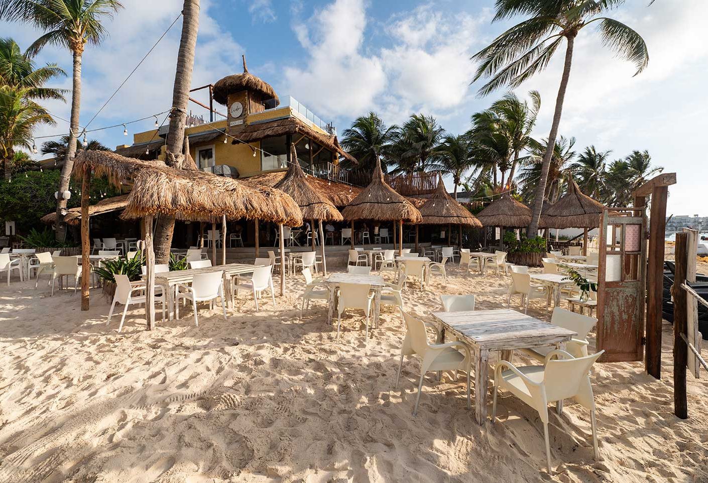Strand van Colibri Beach in Playa del Carmen Mexico