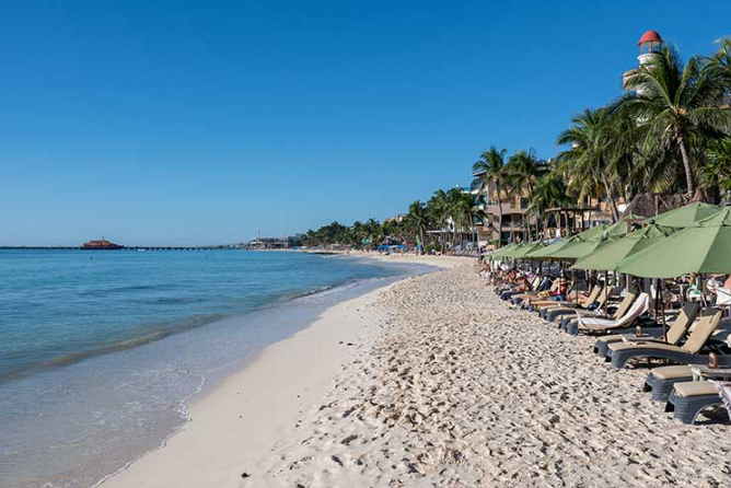 Strand van Colibri Beach Hotel in Playa del Carmen Mexico