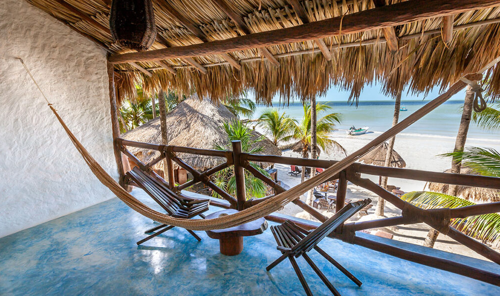 Balcony kamer van La Palapa op Isla Holbox in Mexico