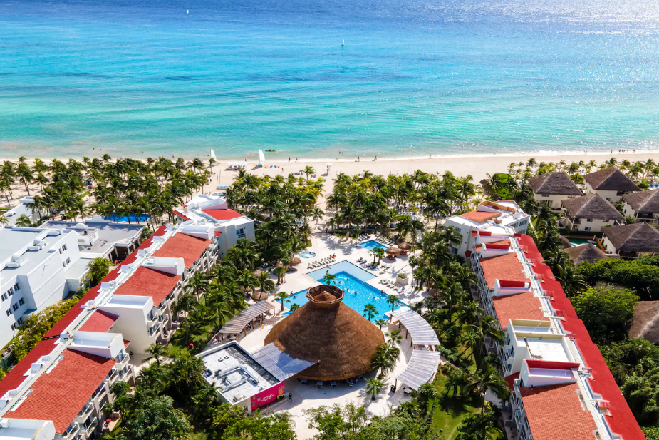 Viva Wyndham Azteca in Playa del Carmen