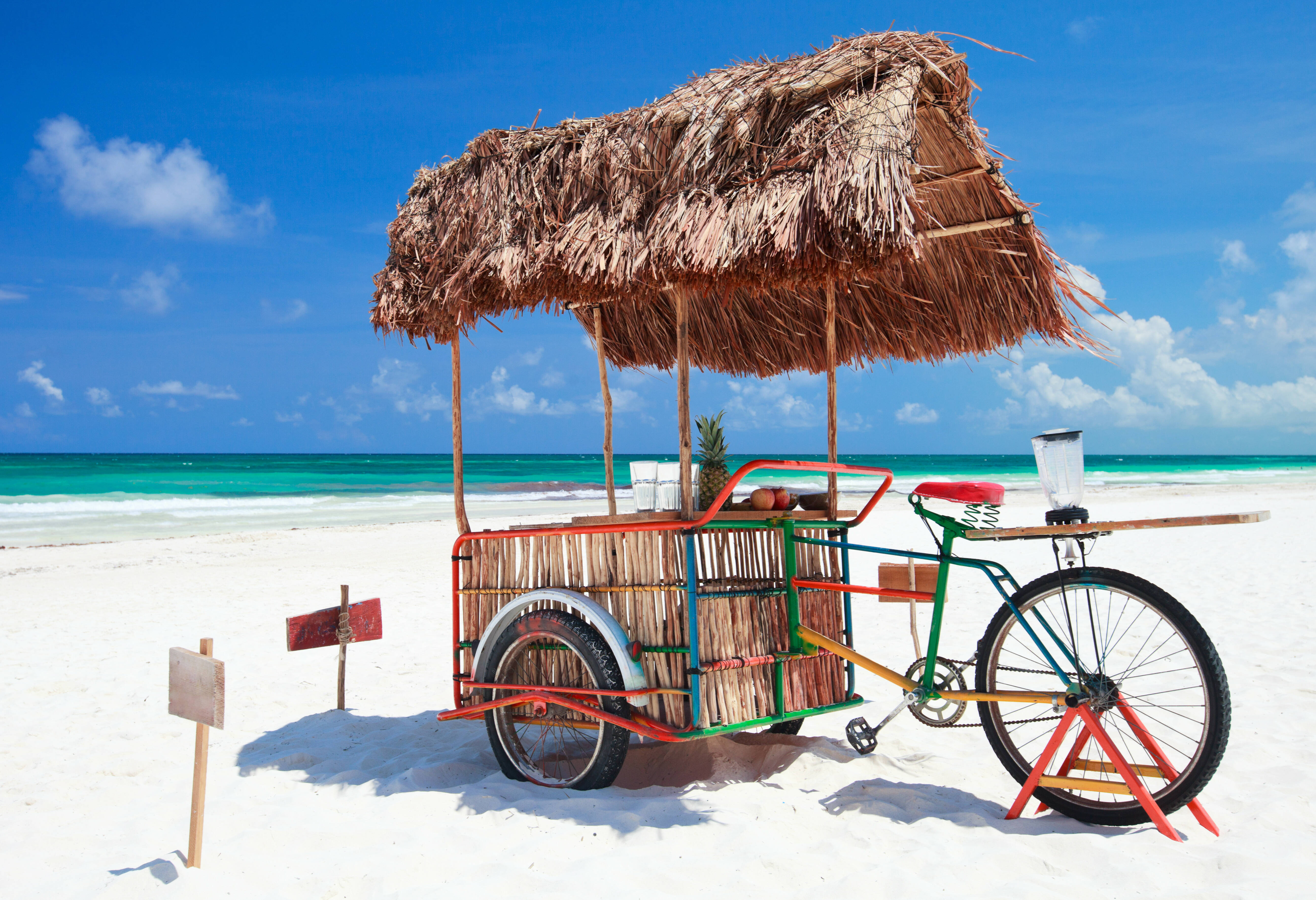 Beach bar op het strand bij Isla Mujeres