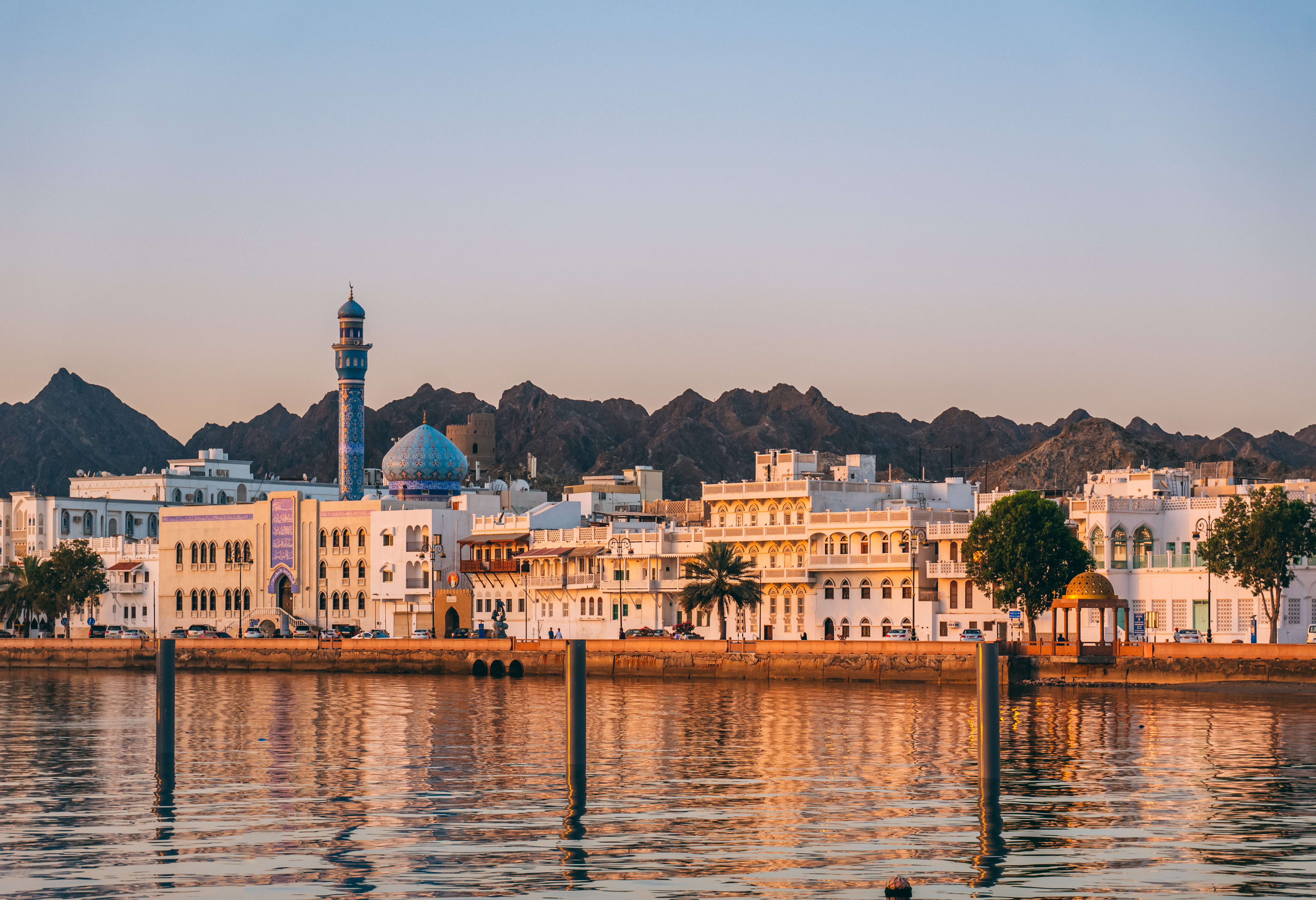 Muttrah in Muscat bij zonsondergang