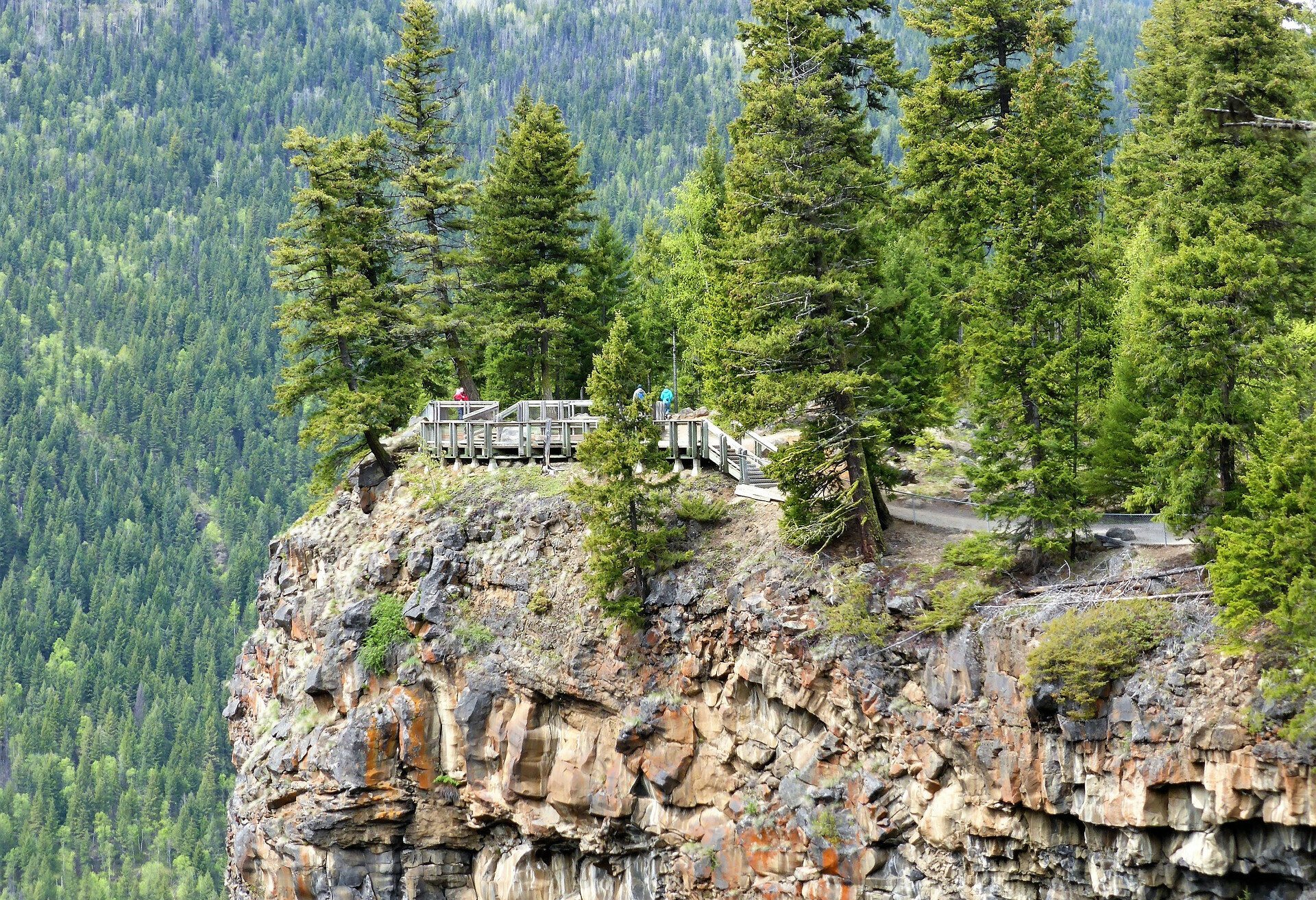 Uitkijkpunt Helmcken Falls bij Wells Gray